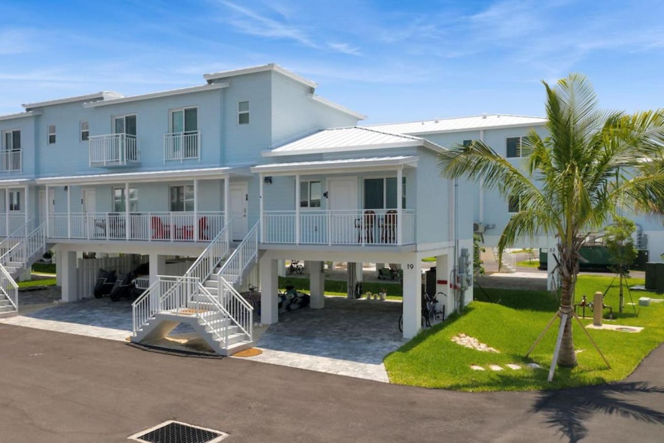 Ocean Isles Mackeral Row view 4