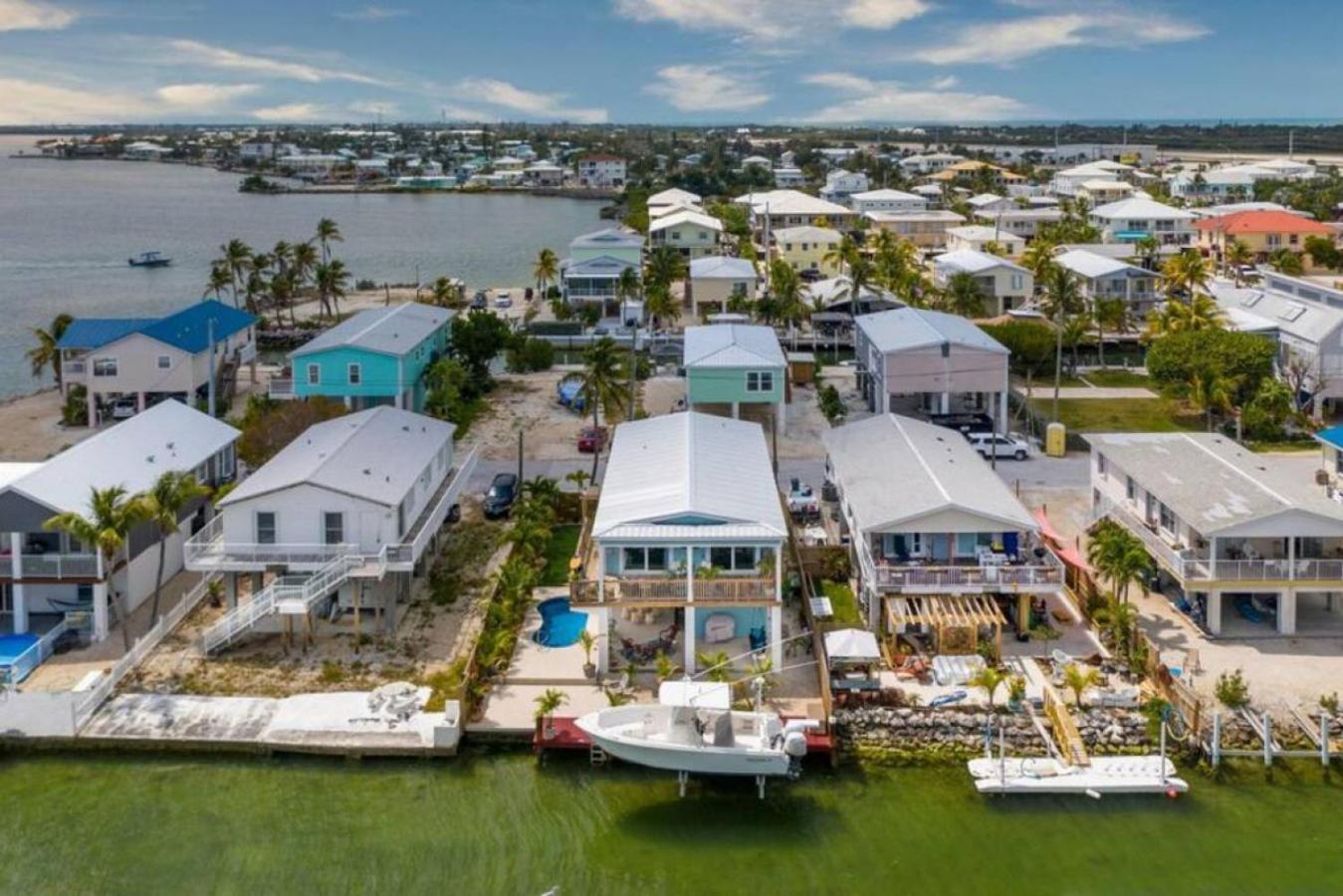 Ocean Breeze Oasis with great boating access view 4