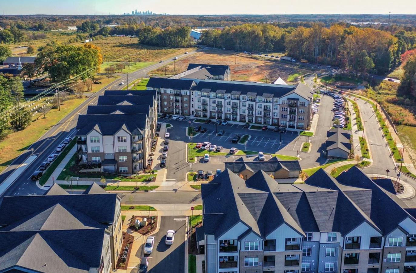 Landing at Abberly Liberty Crossing - 1 Bedroom in Henderson Circle view 3