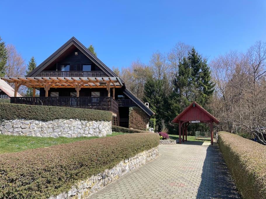 Cozzy cottage near Ljubljana view 3