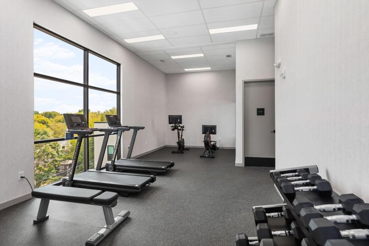 Upscale Music Row Corner Unit with Patio Rooftop with City View and Gym view 3