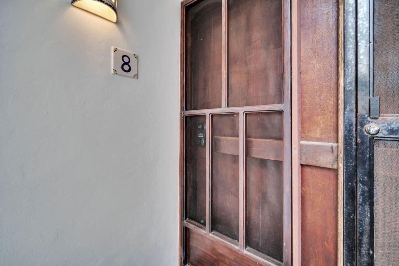 1BD-1BA Costa Azul Beachfront