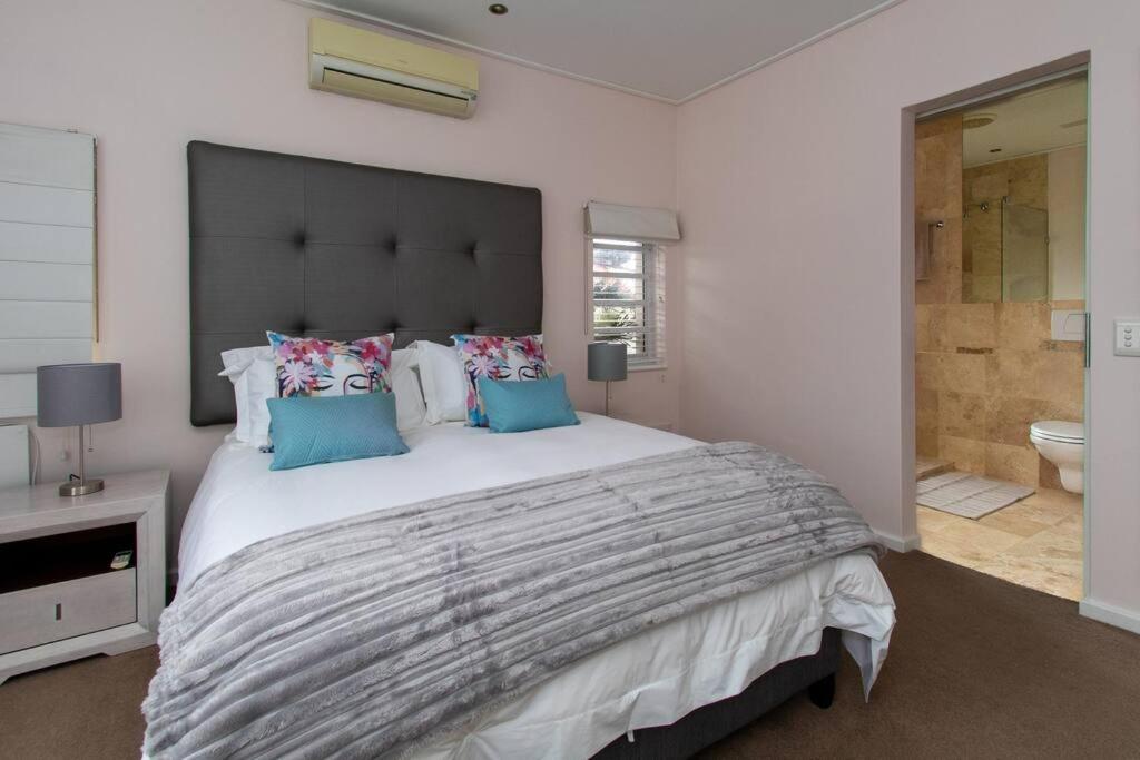 Spectacular Avenues Fresnaye