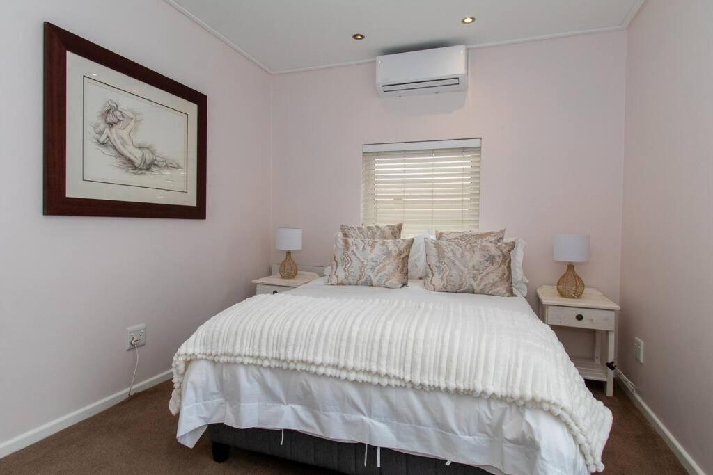 Spectacular Avenues Fresnaye