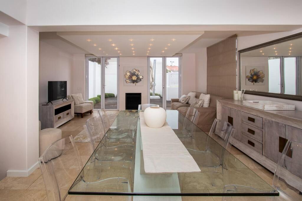 Spectacular Avenues Fresnaye