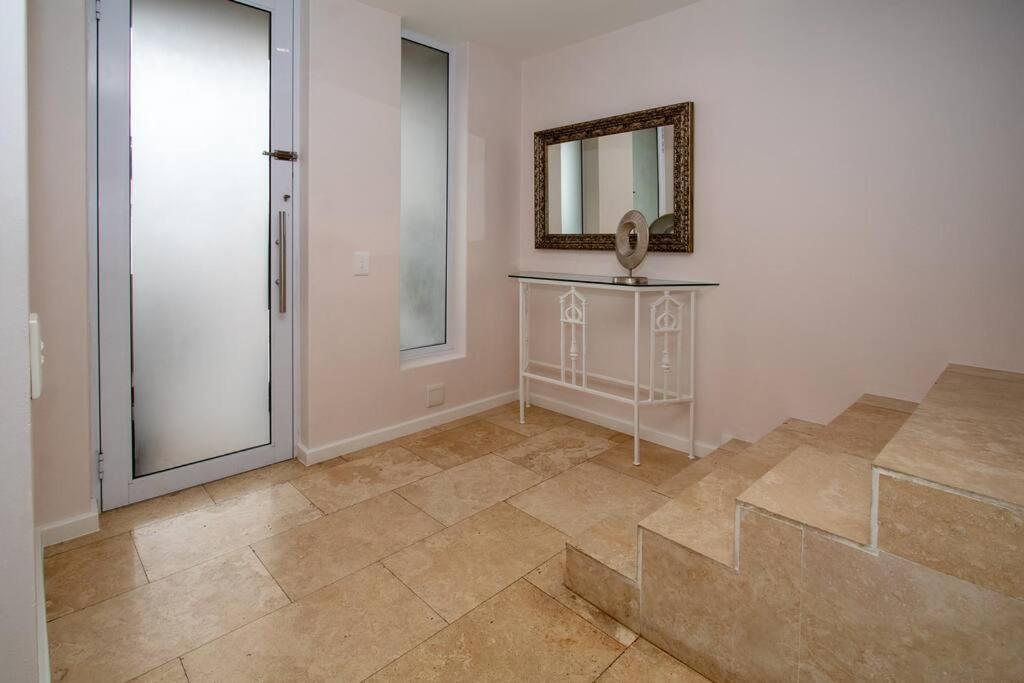 Spectacular Avenues Fresnaye