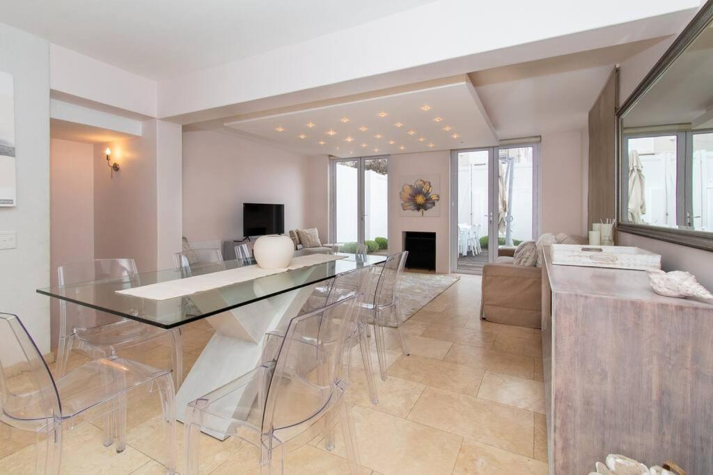Spectacular Avenues Fresnaye