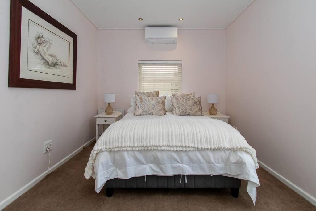 Spectacular Avenues Fresnaye