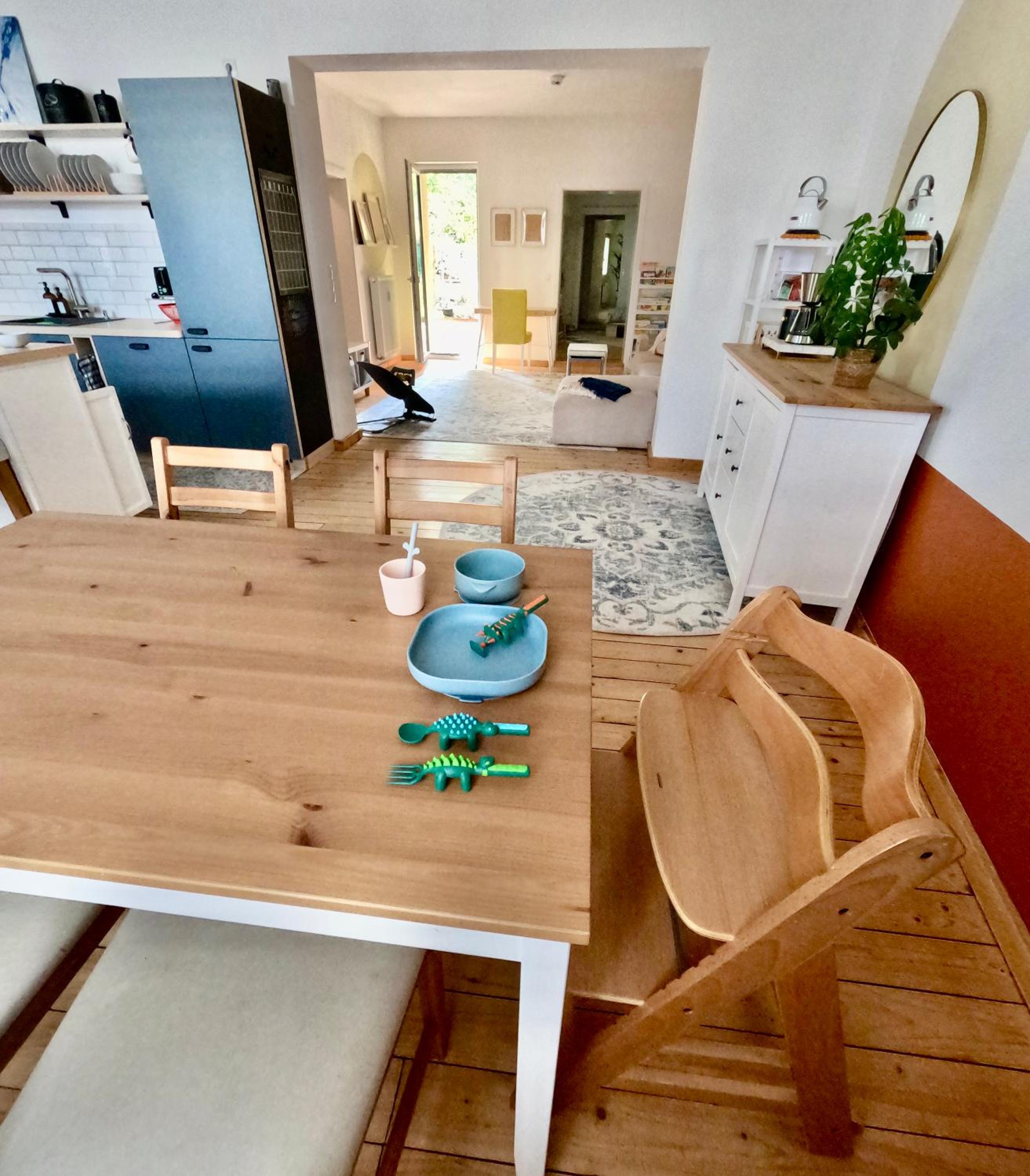 Rouge&Friends Ferienwohnungen # Zentrumsnah, Bahnhof, Krankenhaus, Sportzentrum, Familienfreundlich, Terrasse, Garten