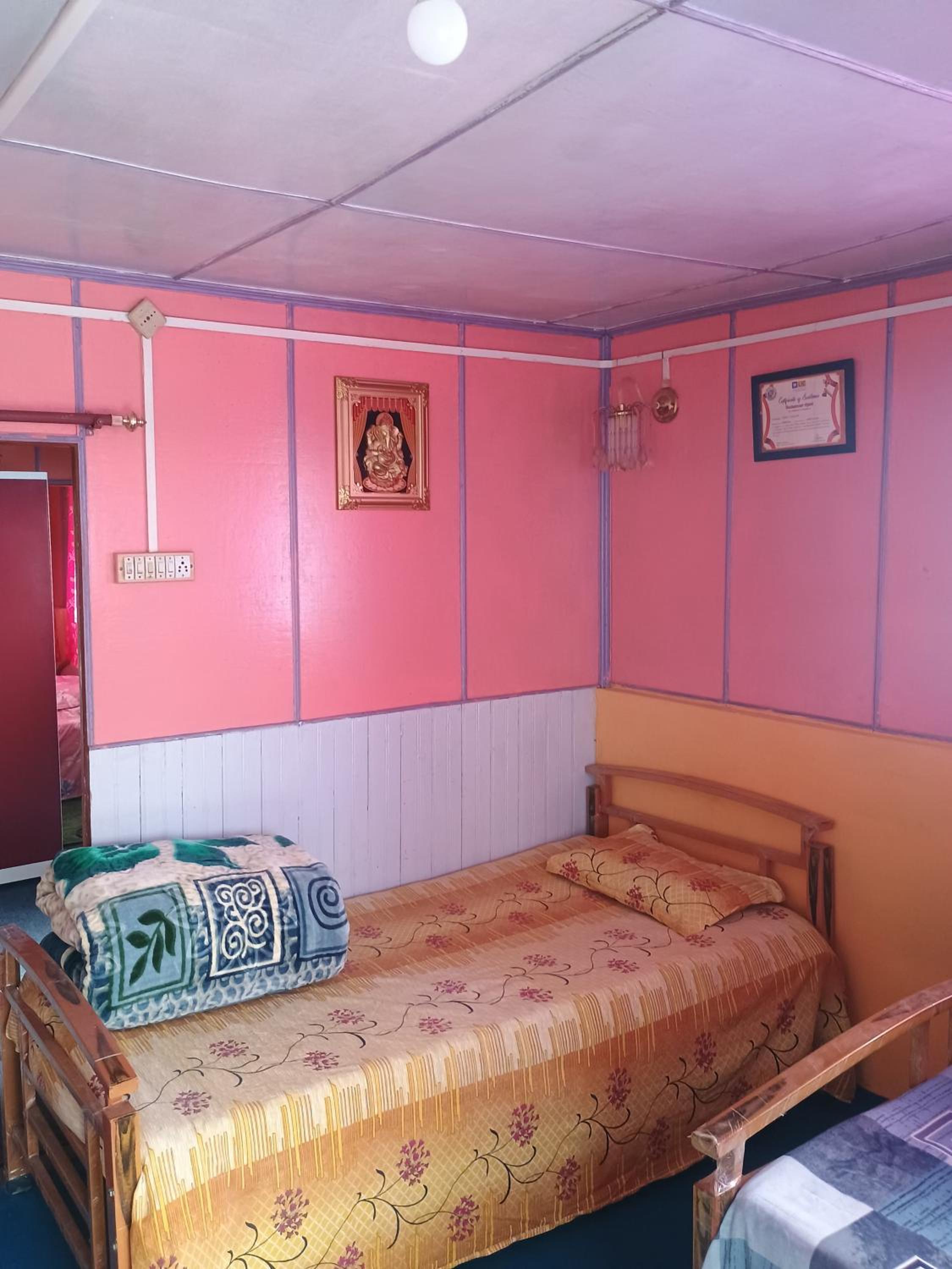 White Sea Homestay, Dowhill Kurseong view 2