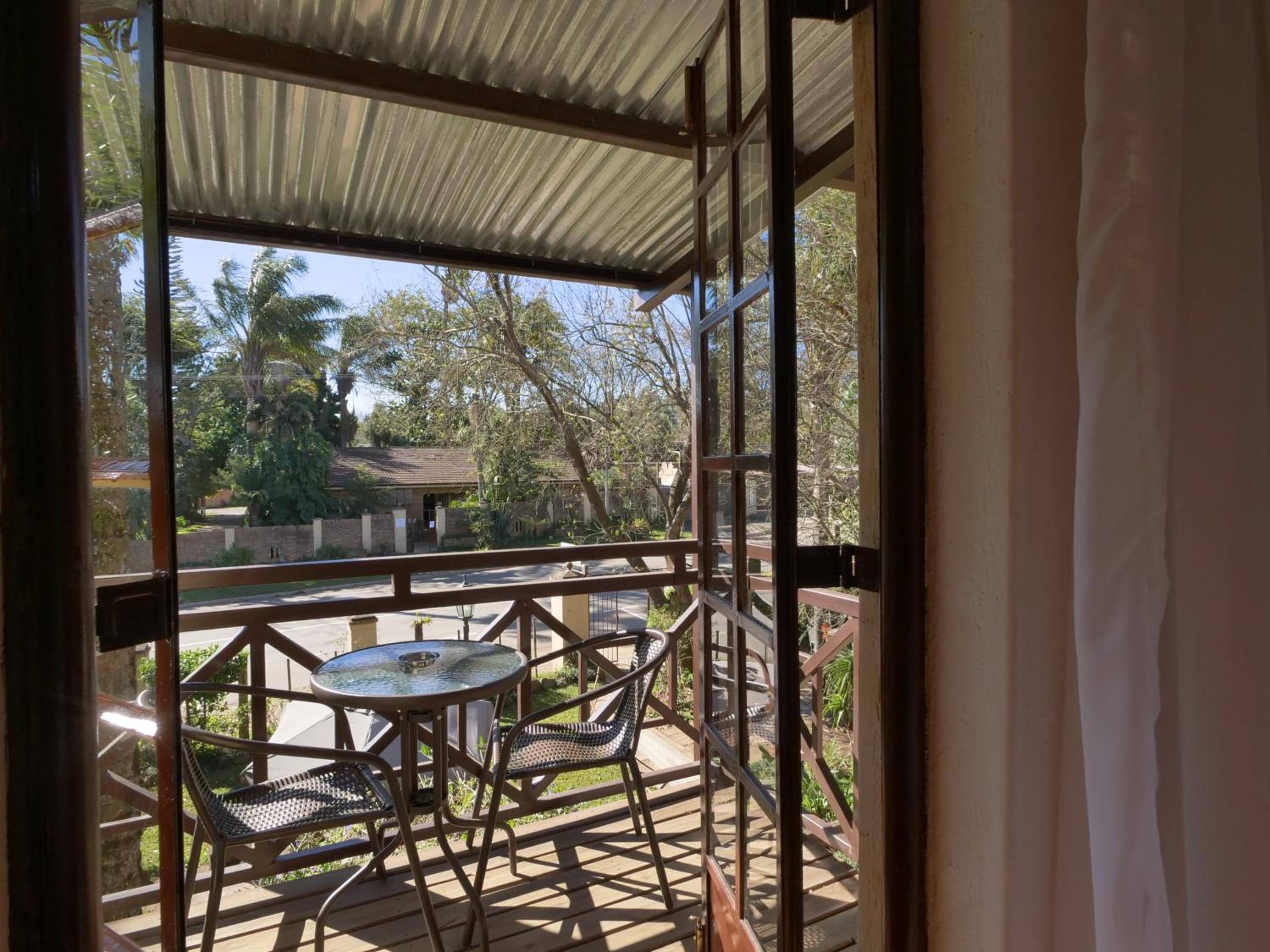 Autumn Breeze Manor Guest House