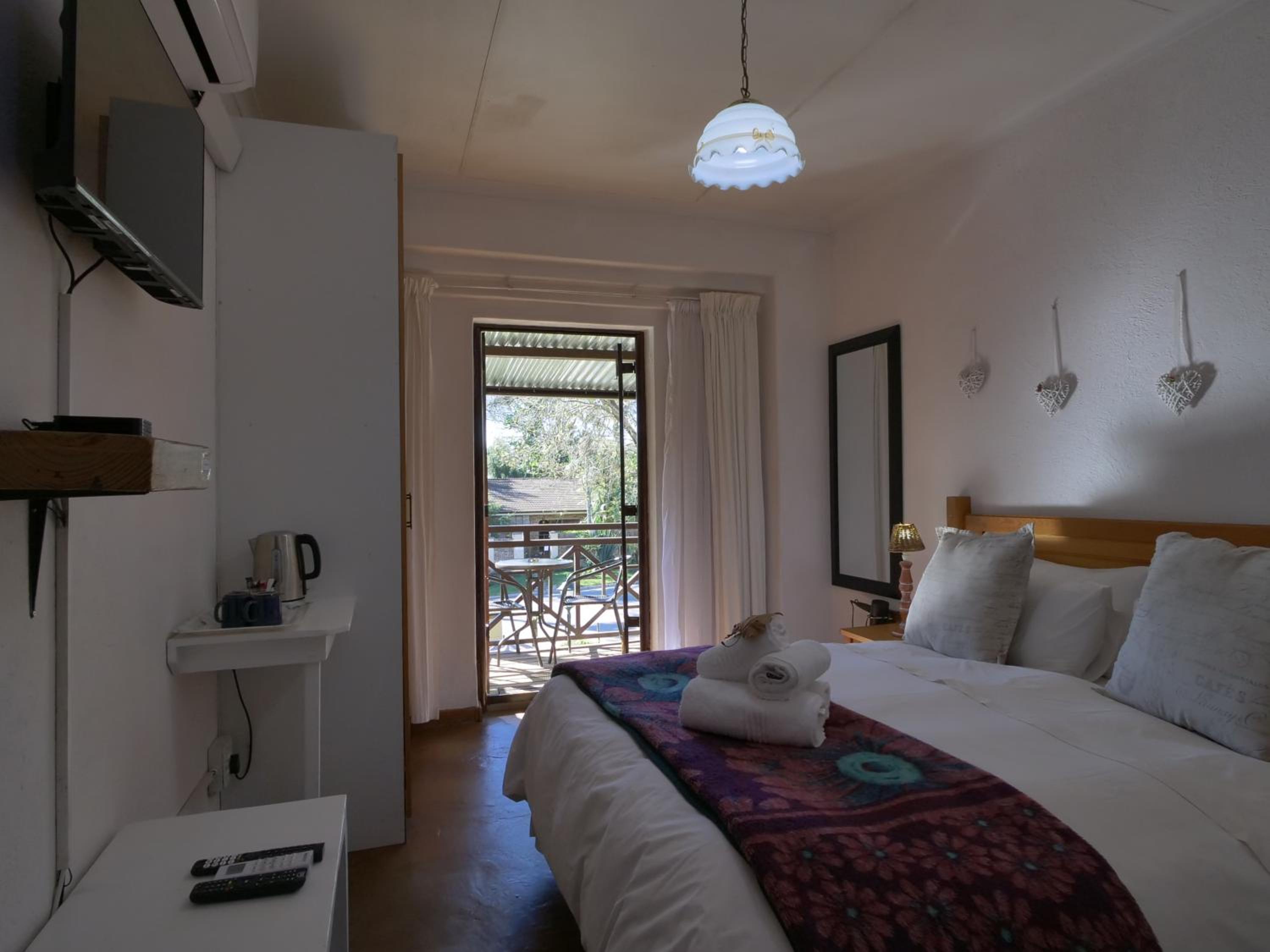 Autumn Breeze Manor Guest House