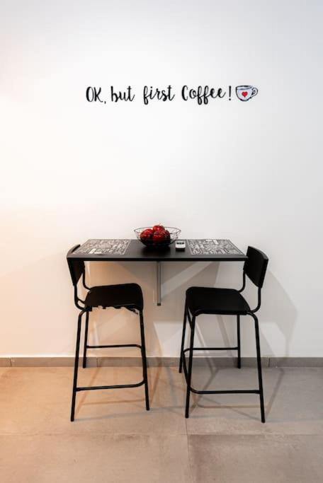 Hubstay - Klea's Downtown City Apartment Suite