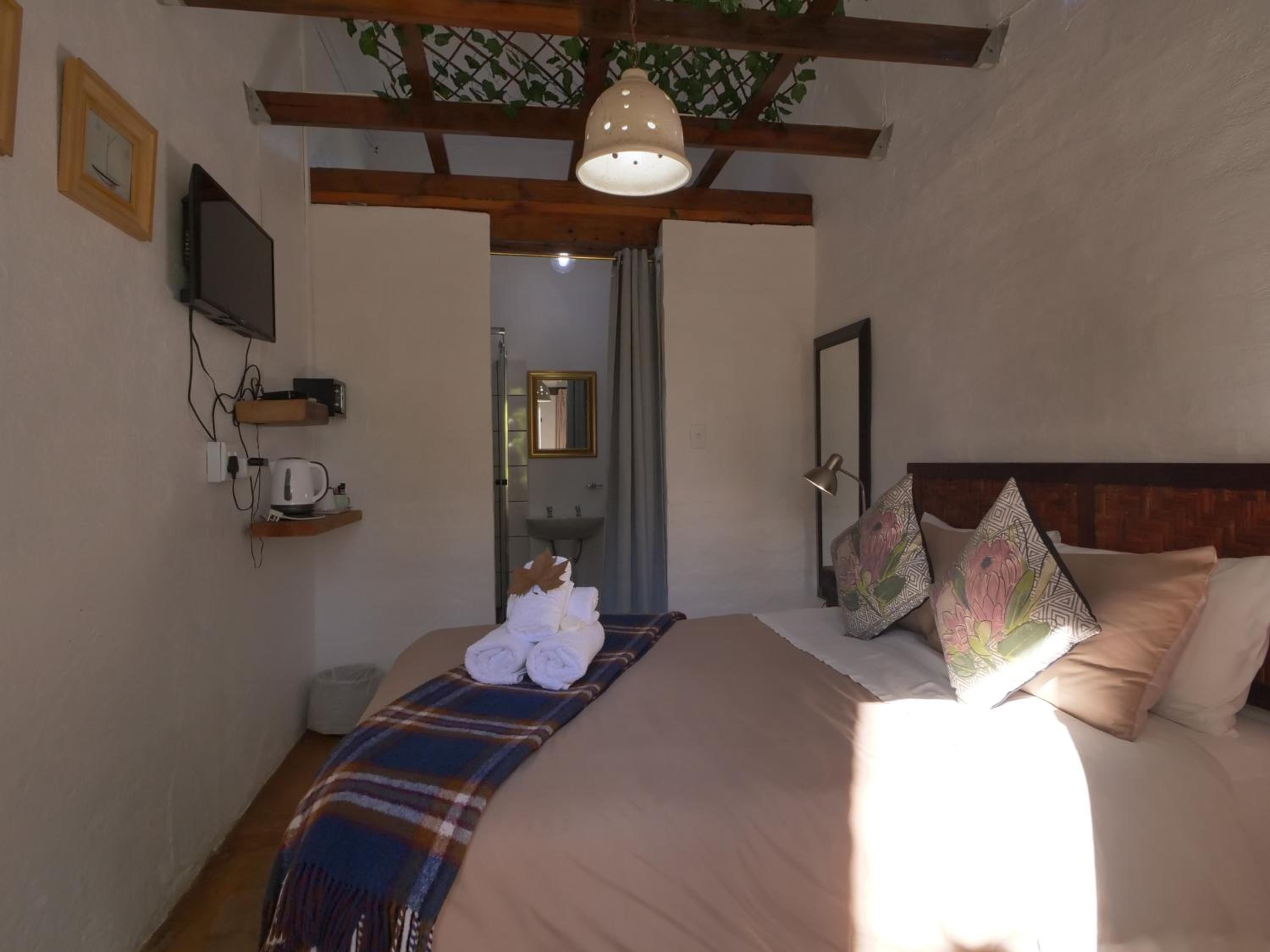 Autumn Breeze Manor Guest House