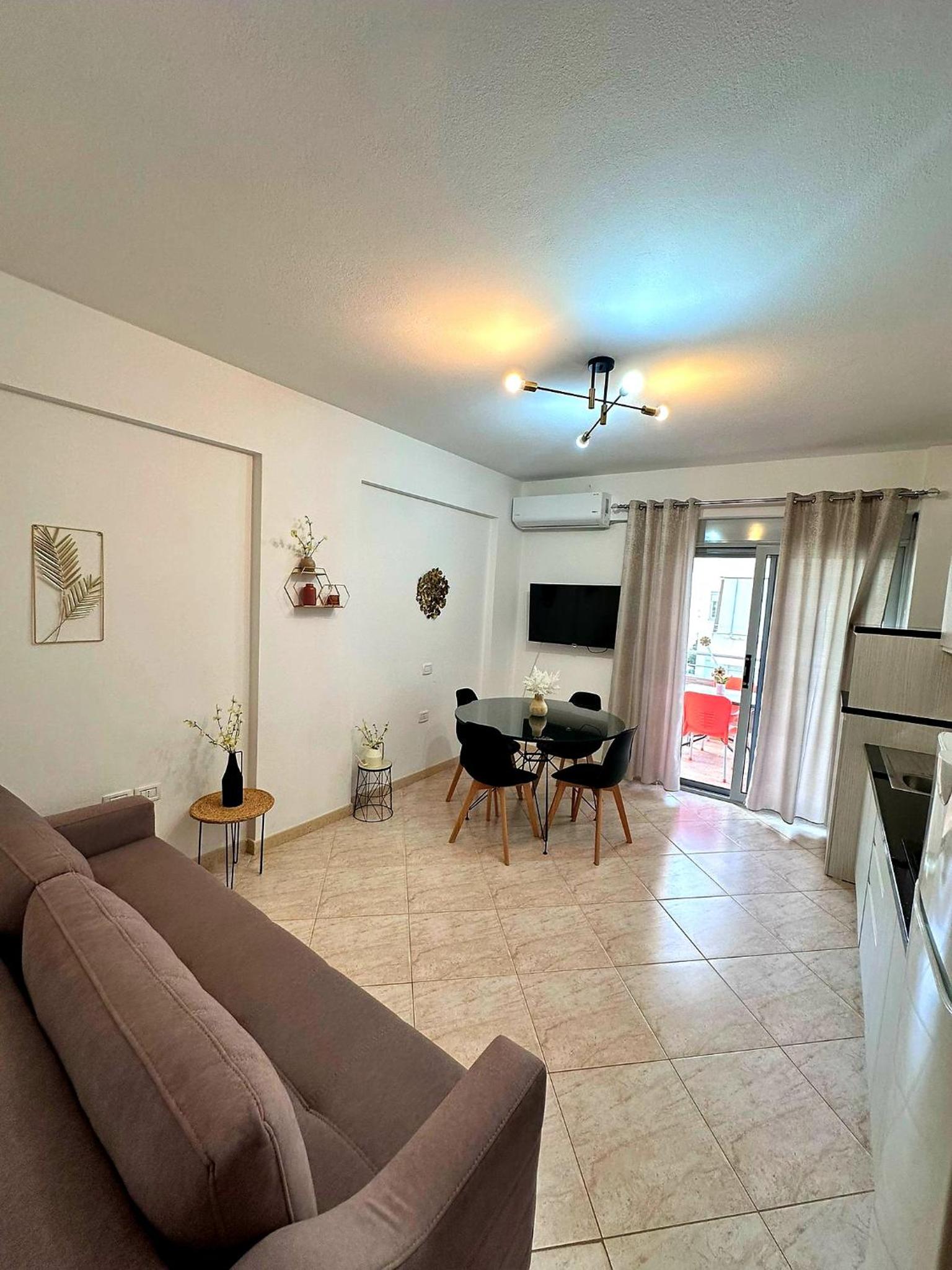 AURI'S HOUSE photo 2