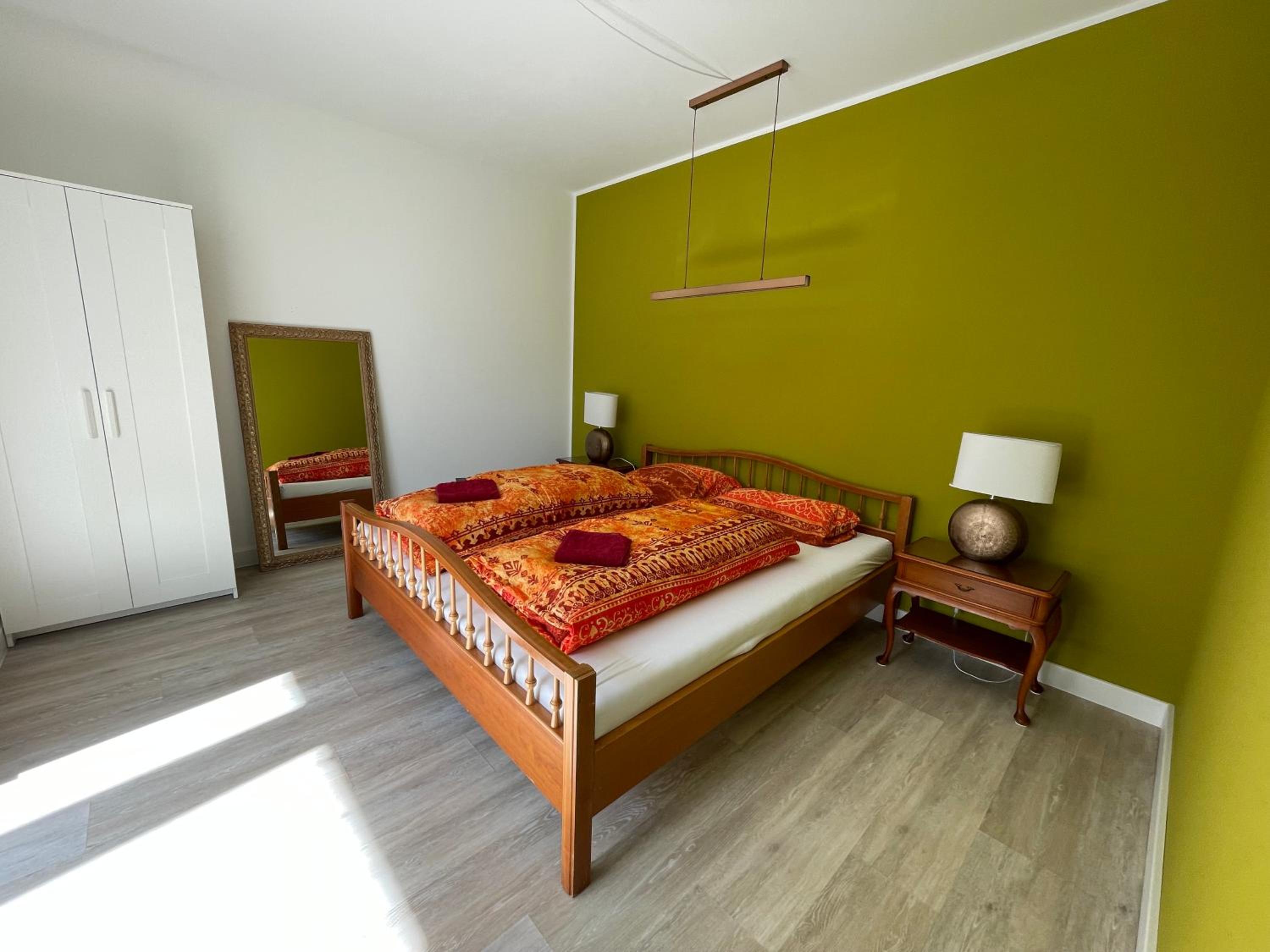 geräumige Wohnung mit Terrasse