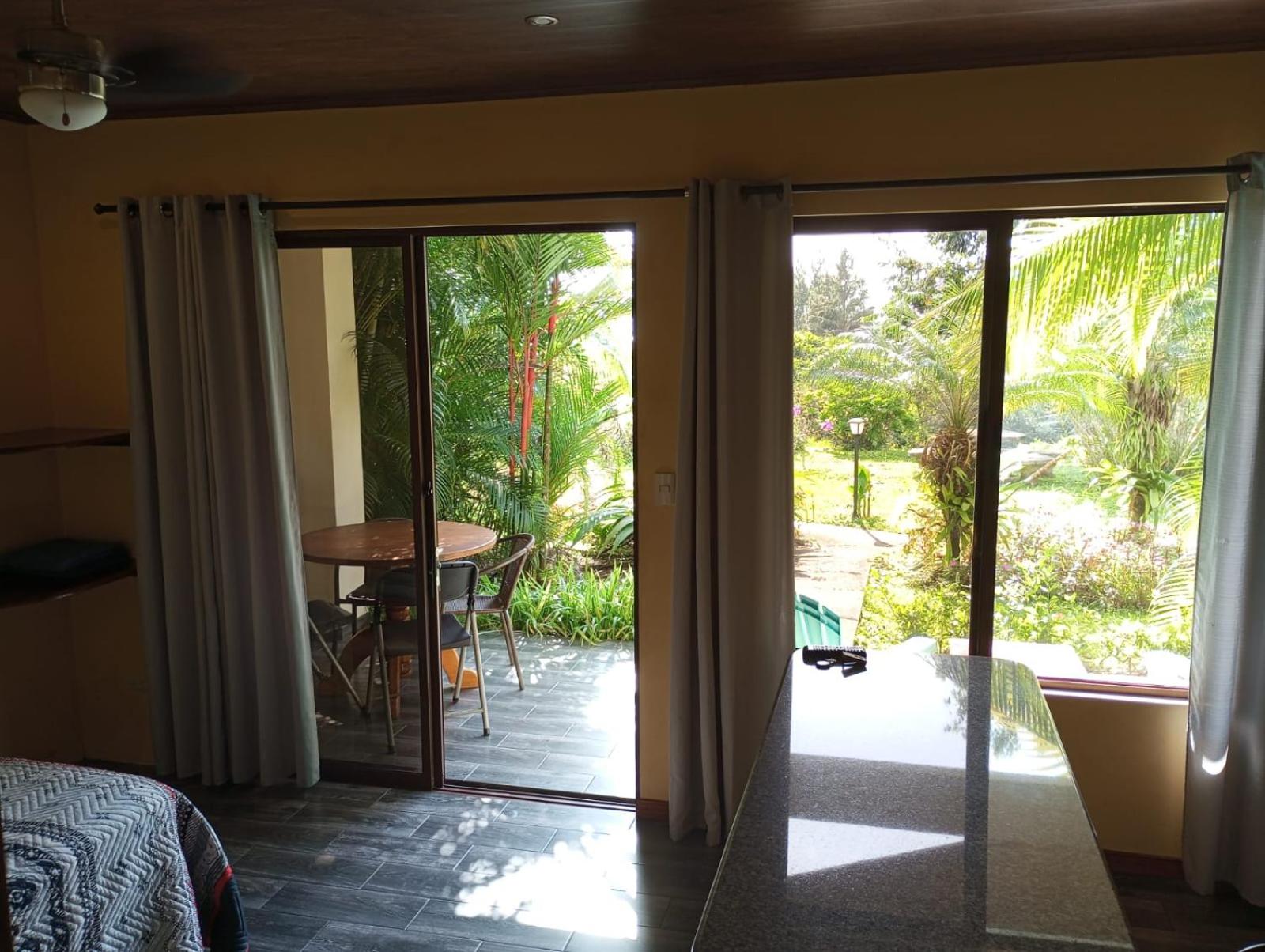 LakeGardens Arenal Condos