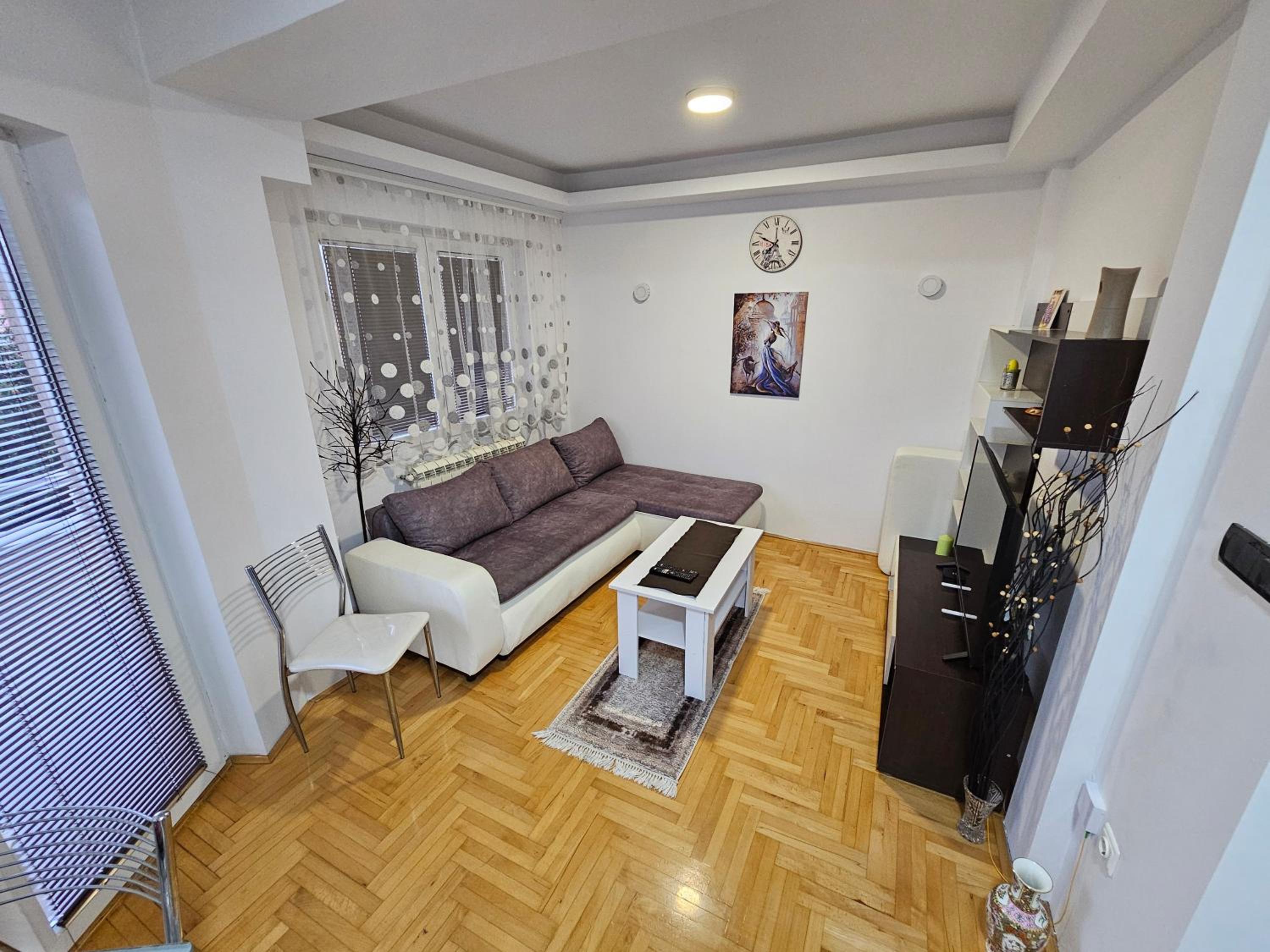Iskra Apartment