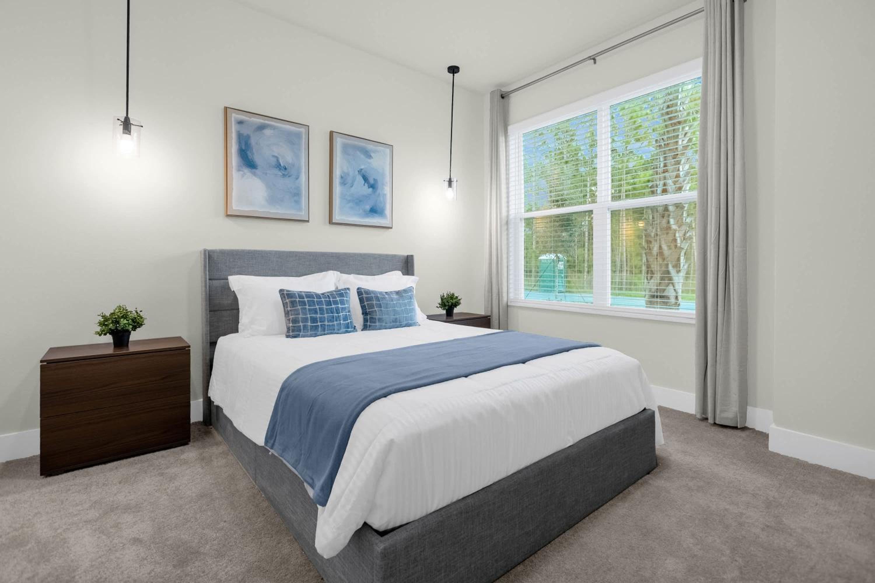 Upstay - Modern Family Townhome with Pool