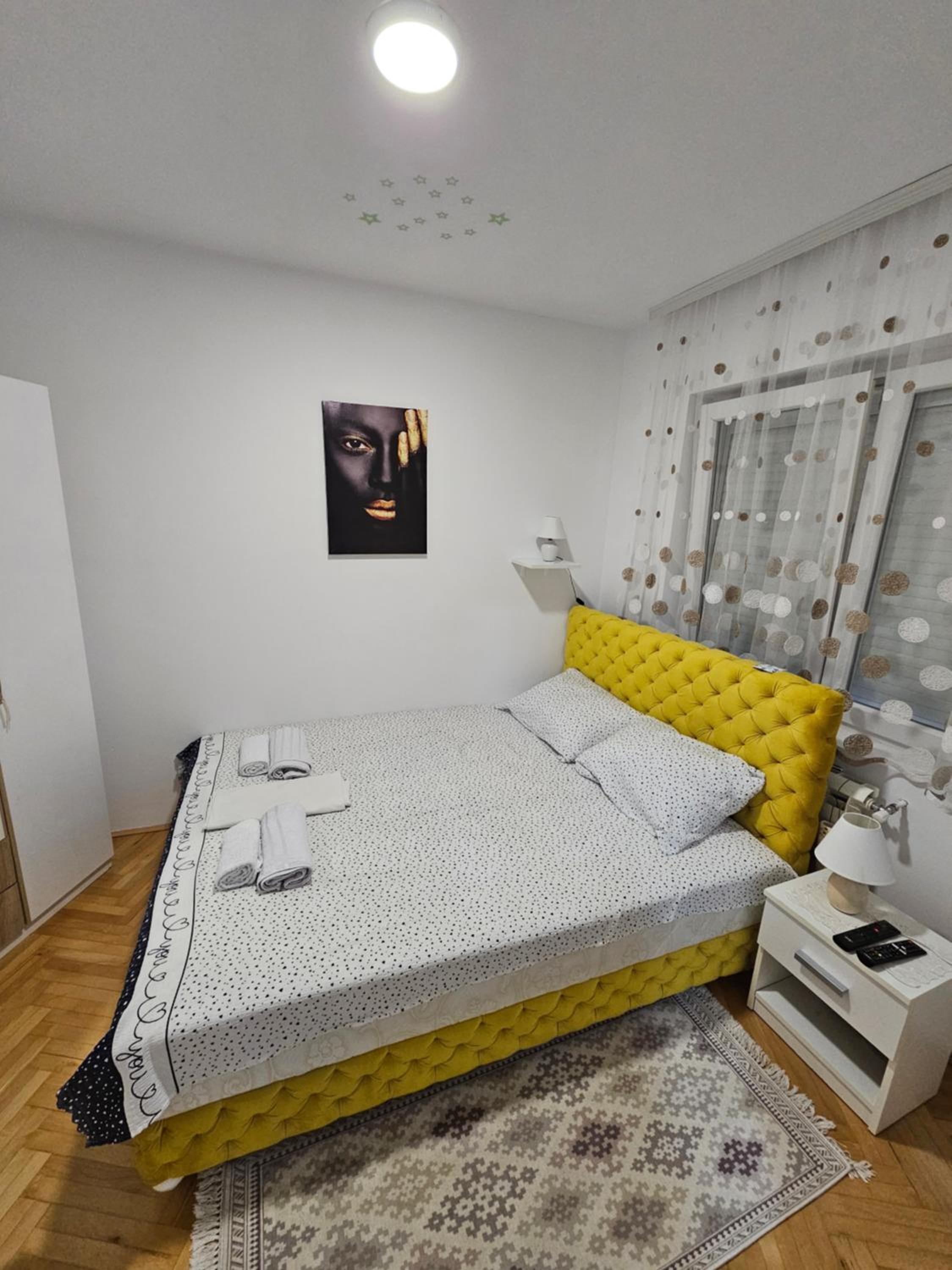 Iskra Apartment