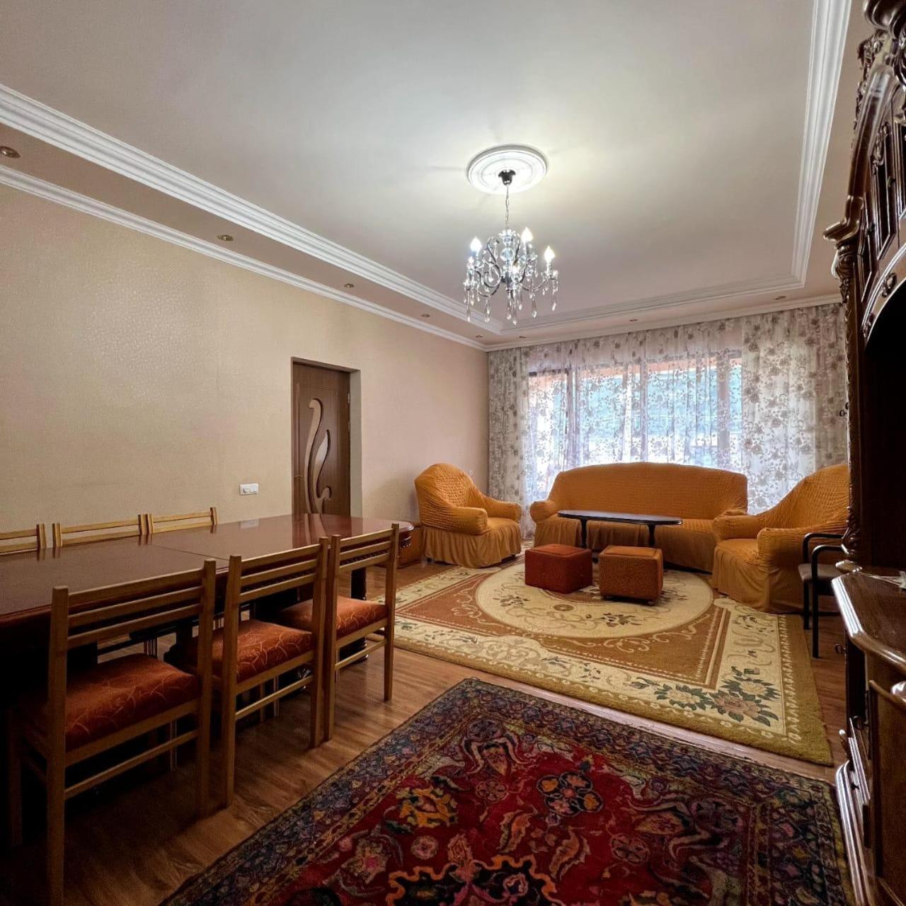 Nais House in DILIJAN