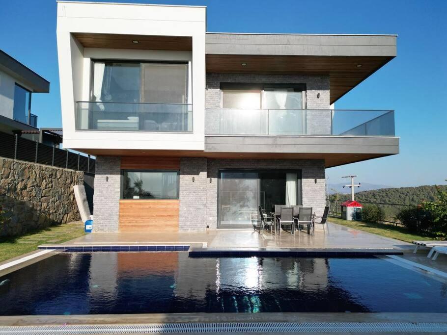 Villa RADA