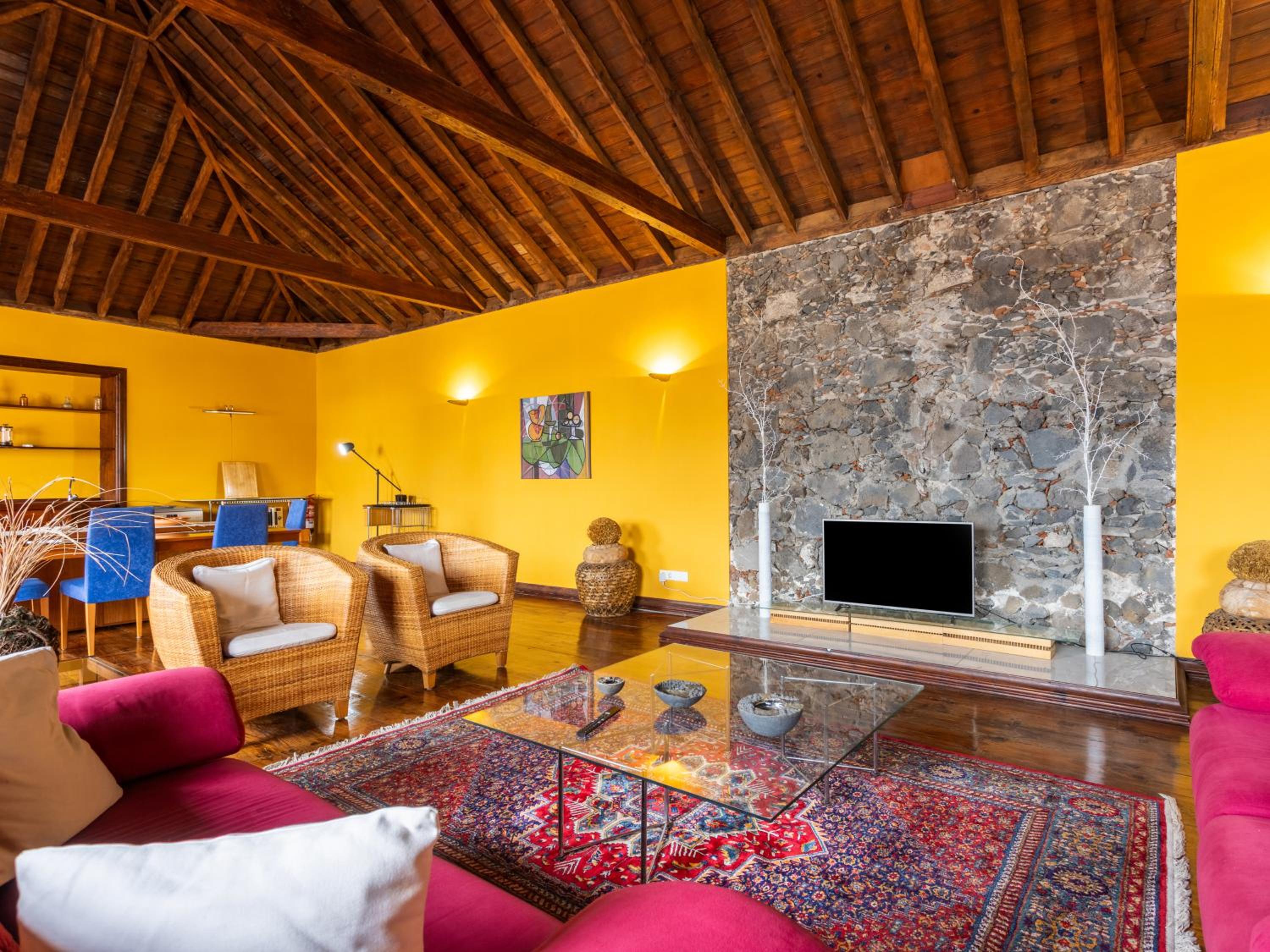 Live La Orotava Attic National Heritage