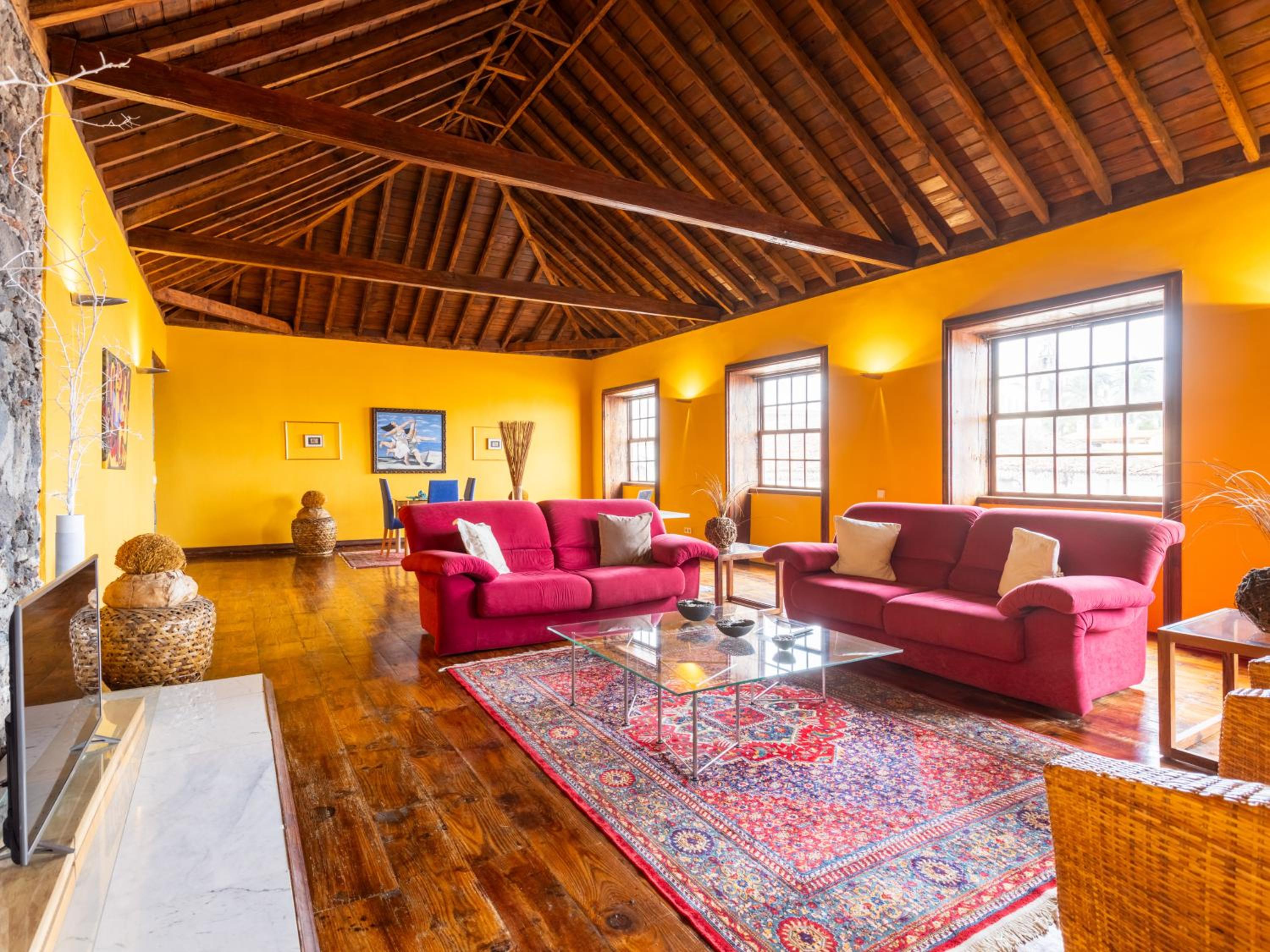 Live La Orotava Attic National Heritage