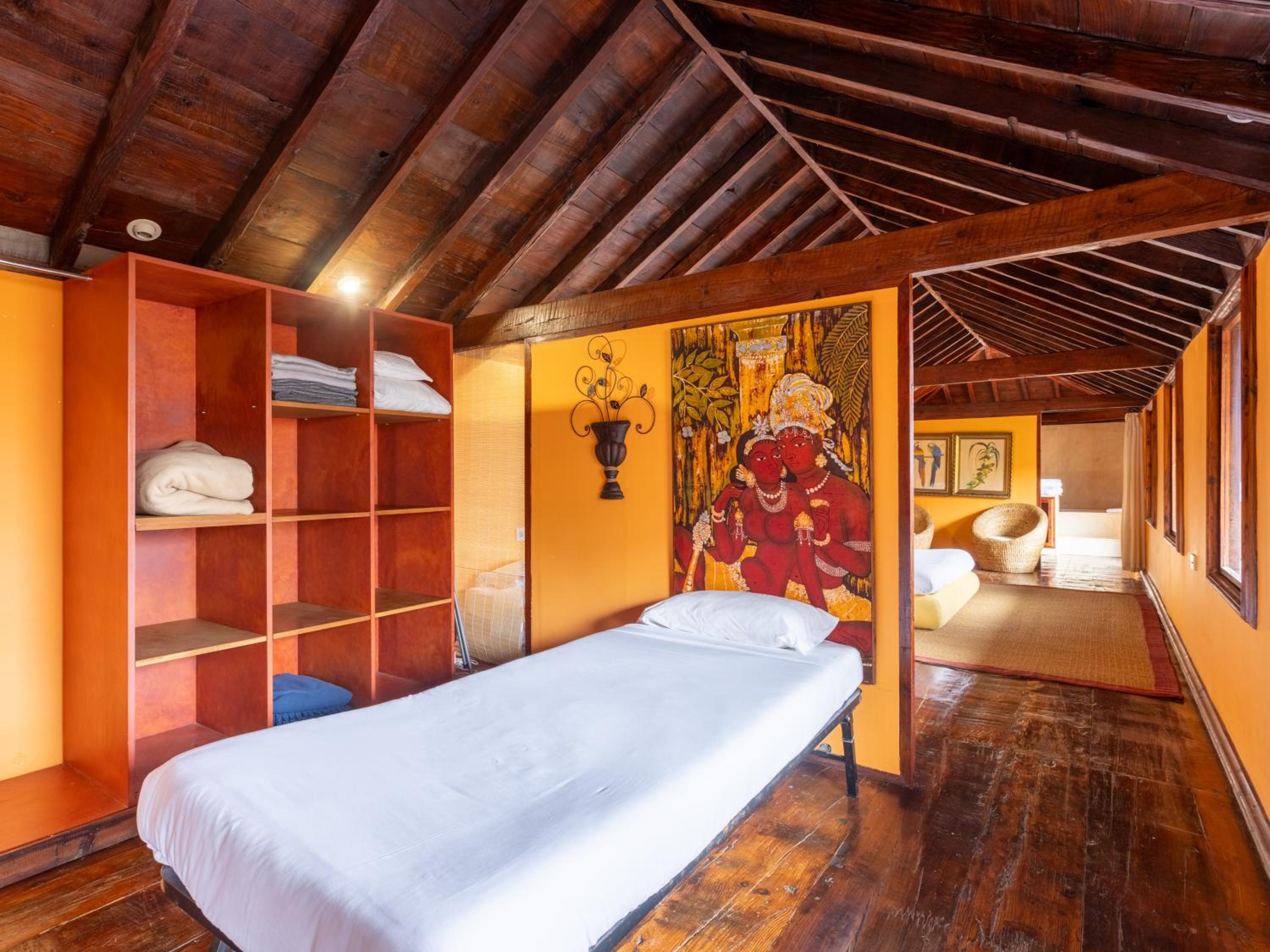 Live La Orotava Attic National Heritage
