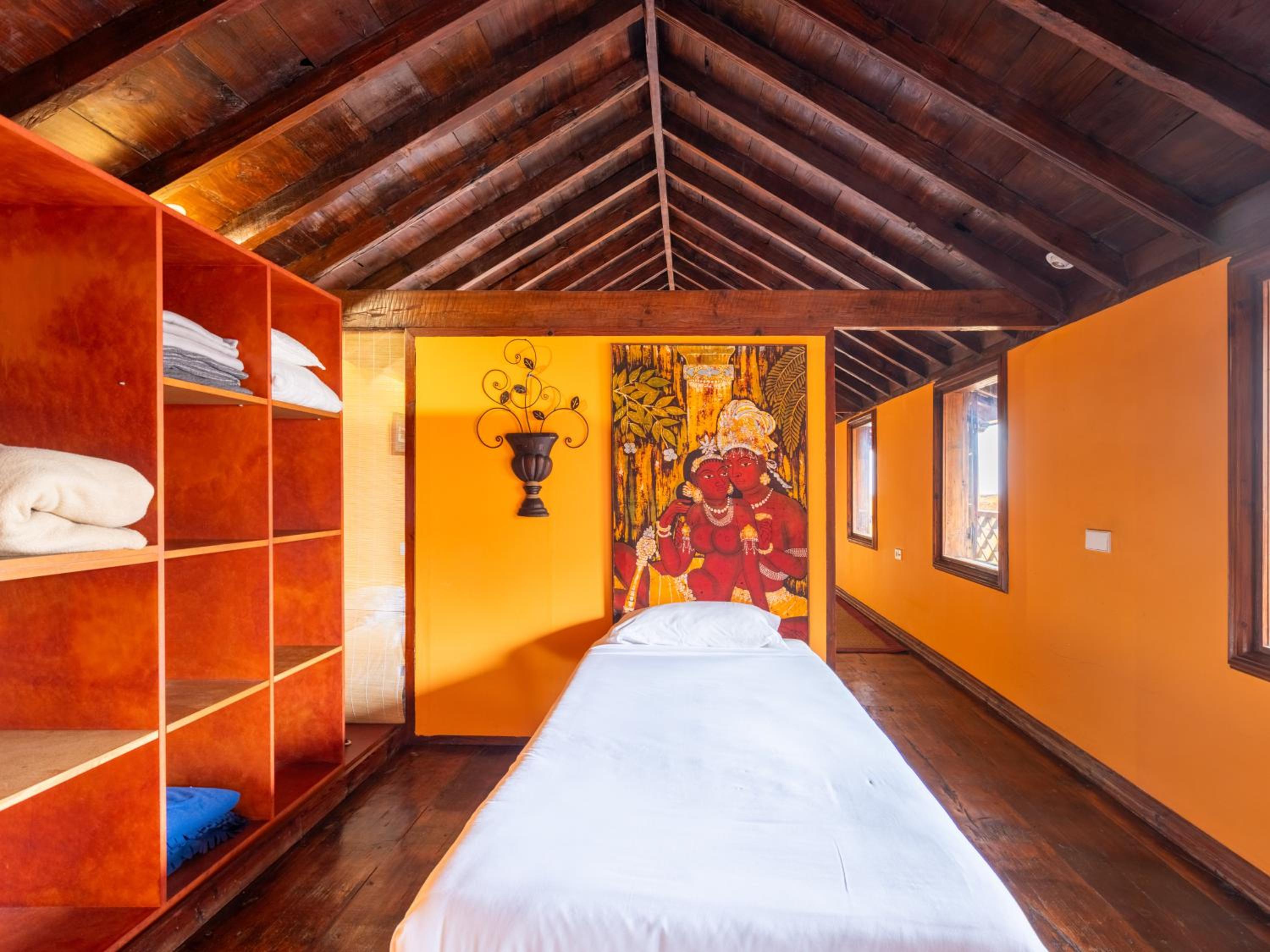 Live La Orotava Attic National Heritage
