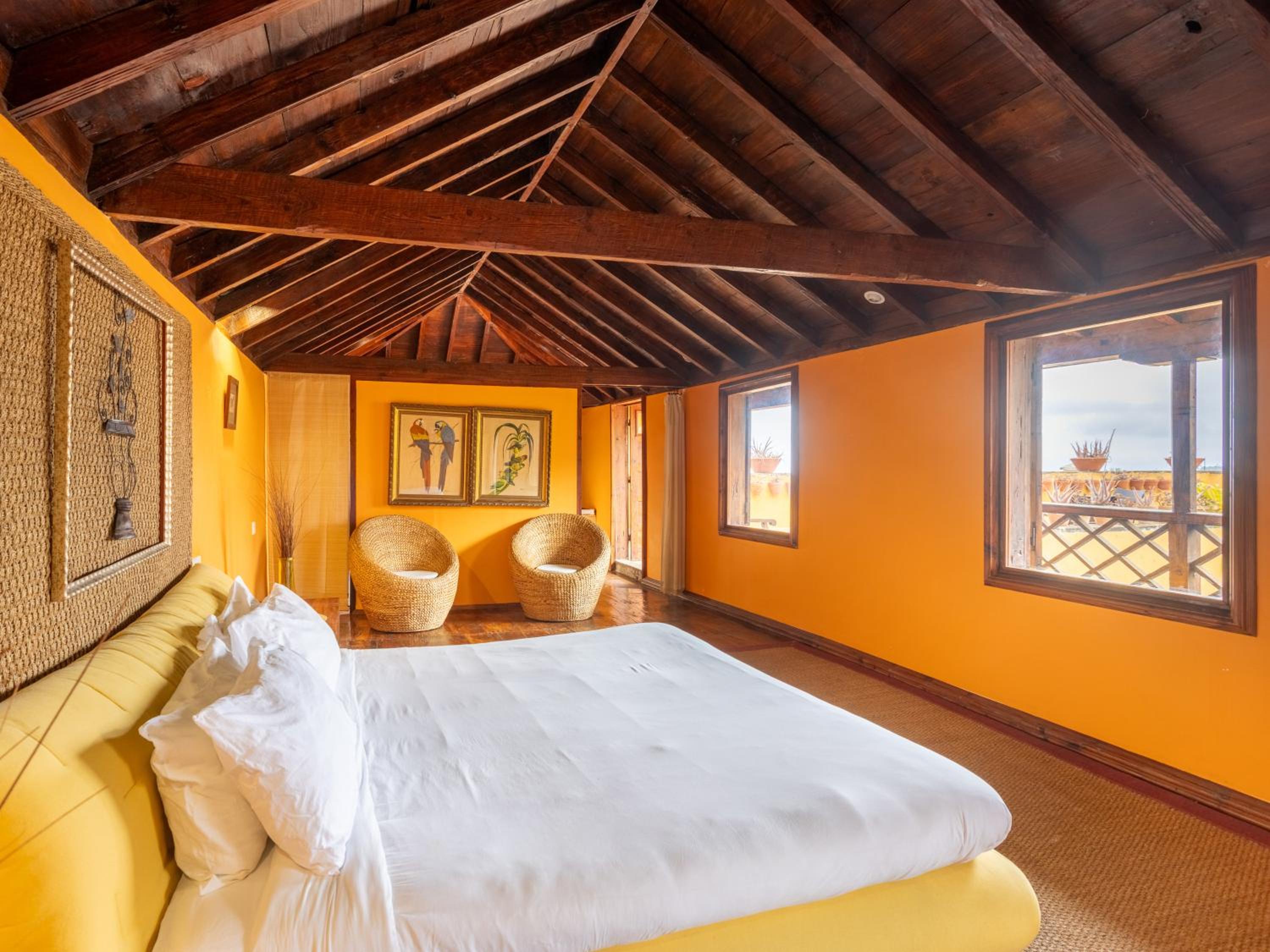 Live La Orotava Attic National Heritage