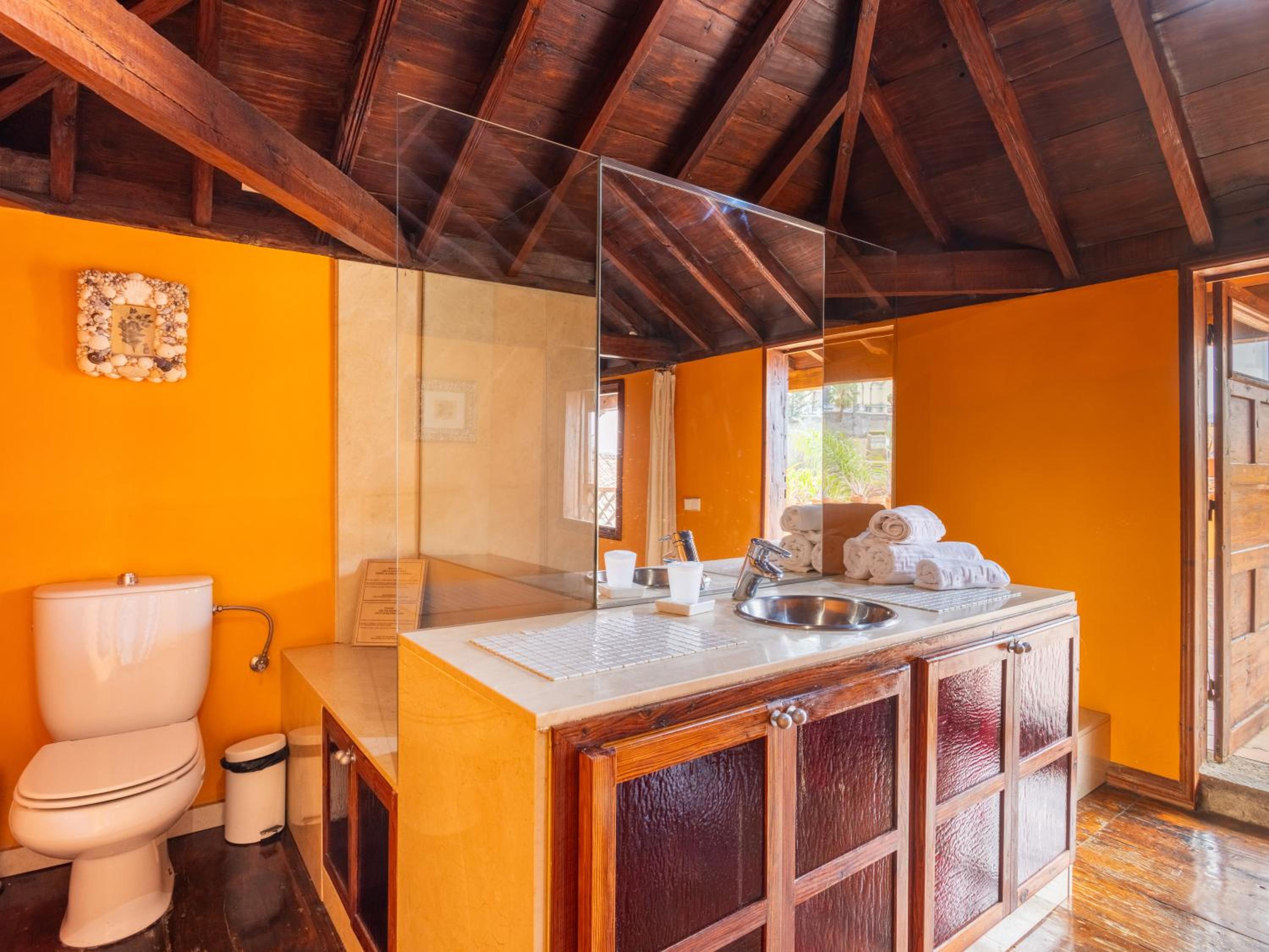 Live La Orotava Attic National Heritage