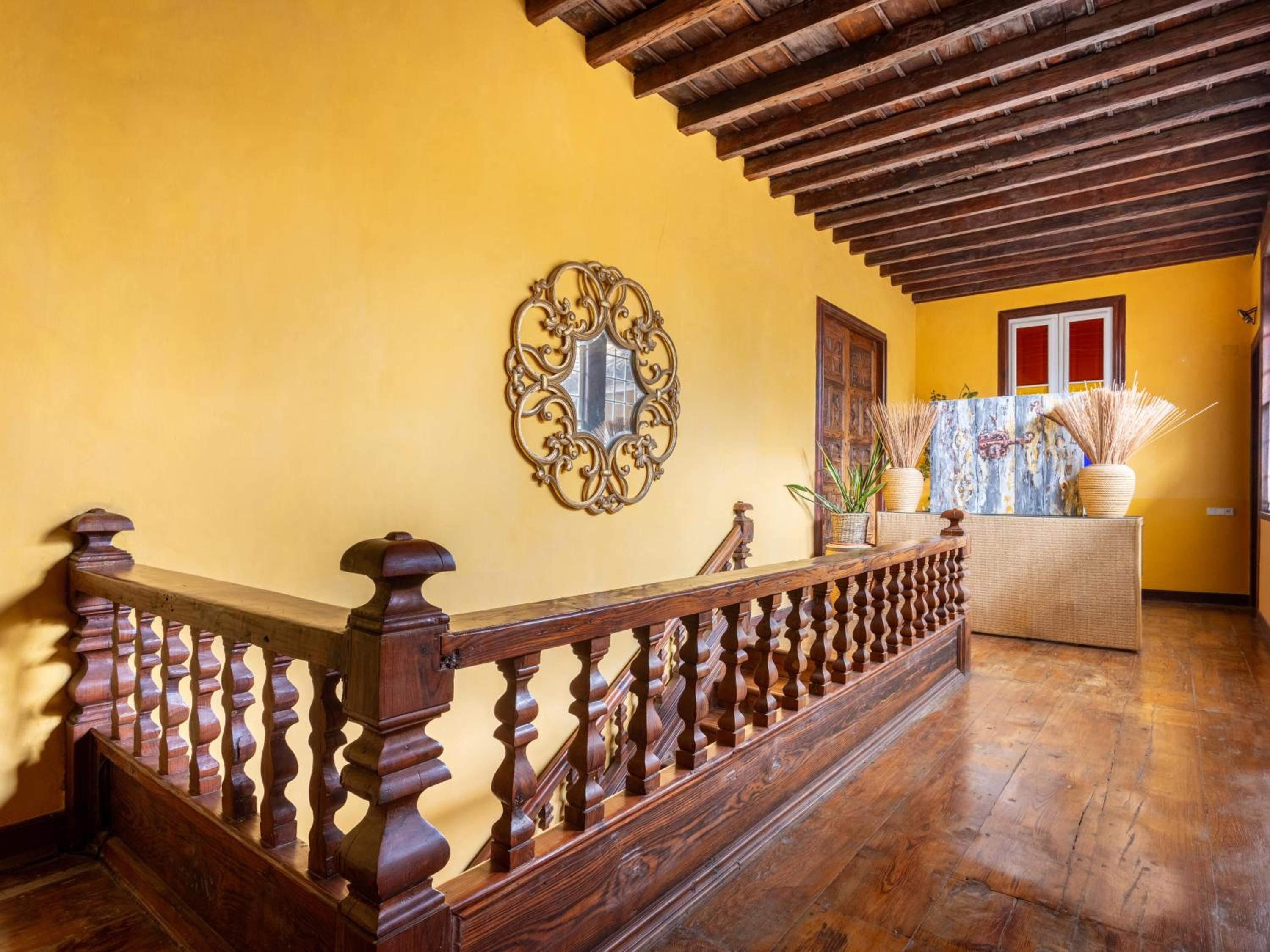 Live La Orotava Attic National Heritage