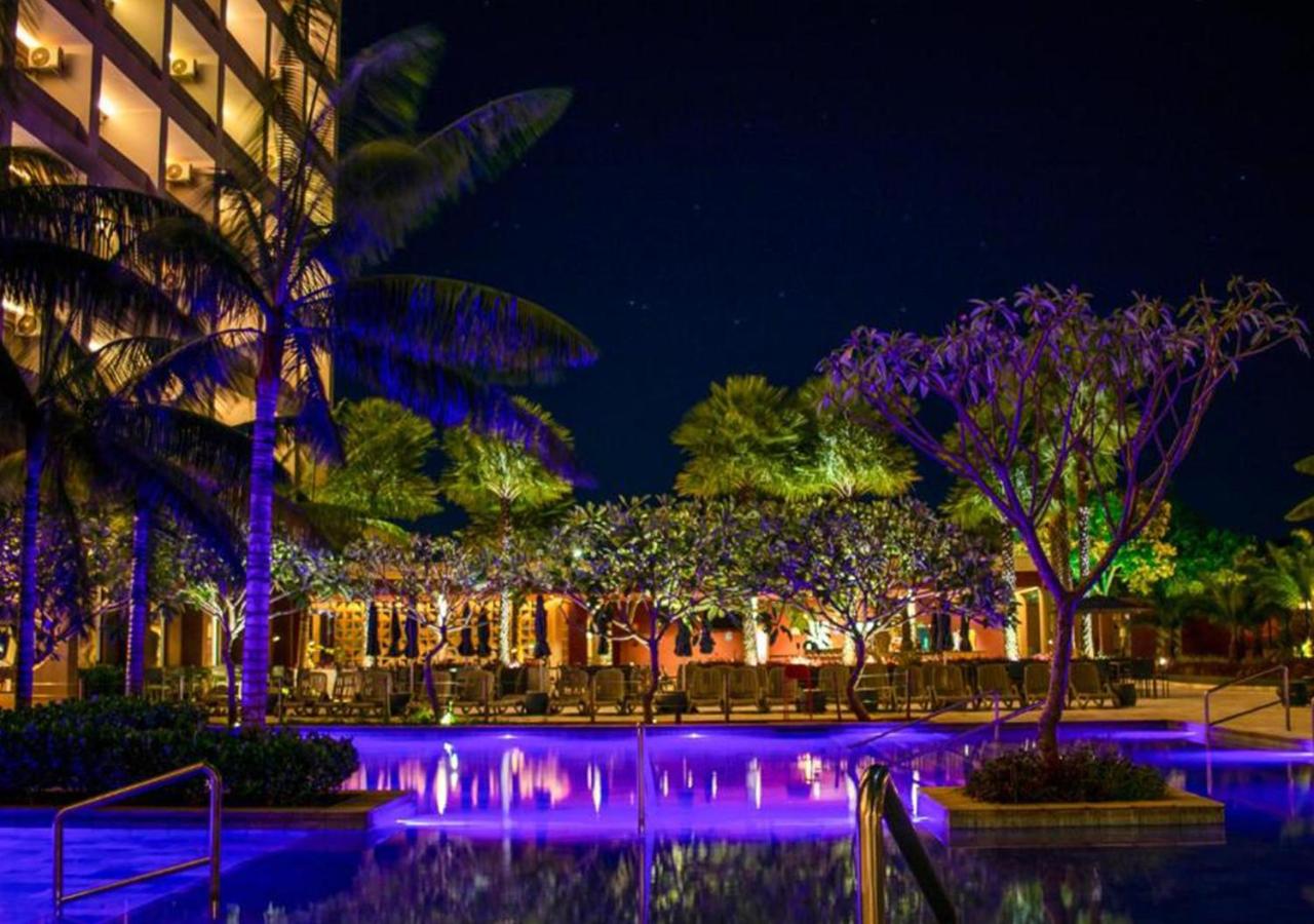 Hot Beach Resort
