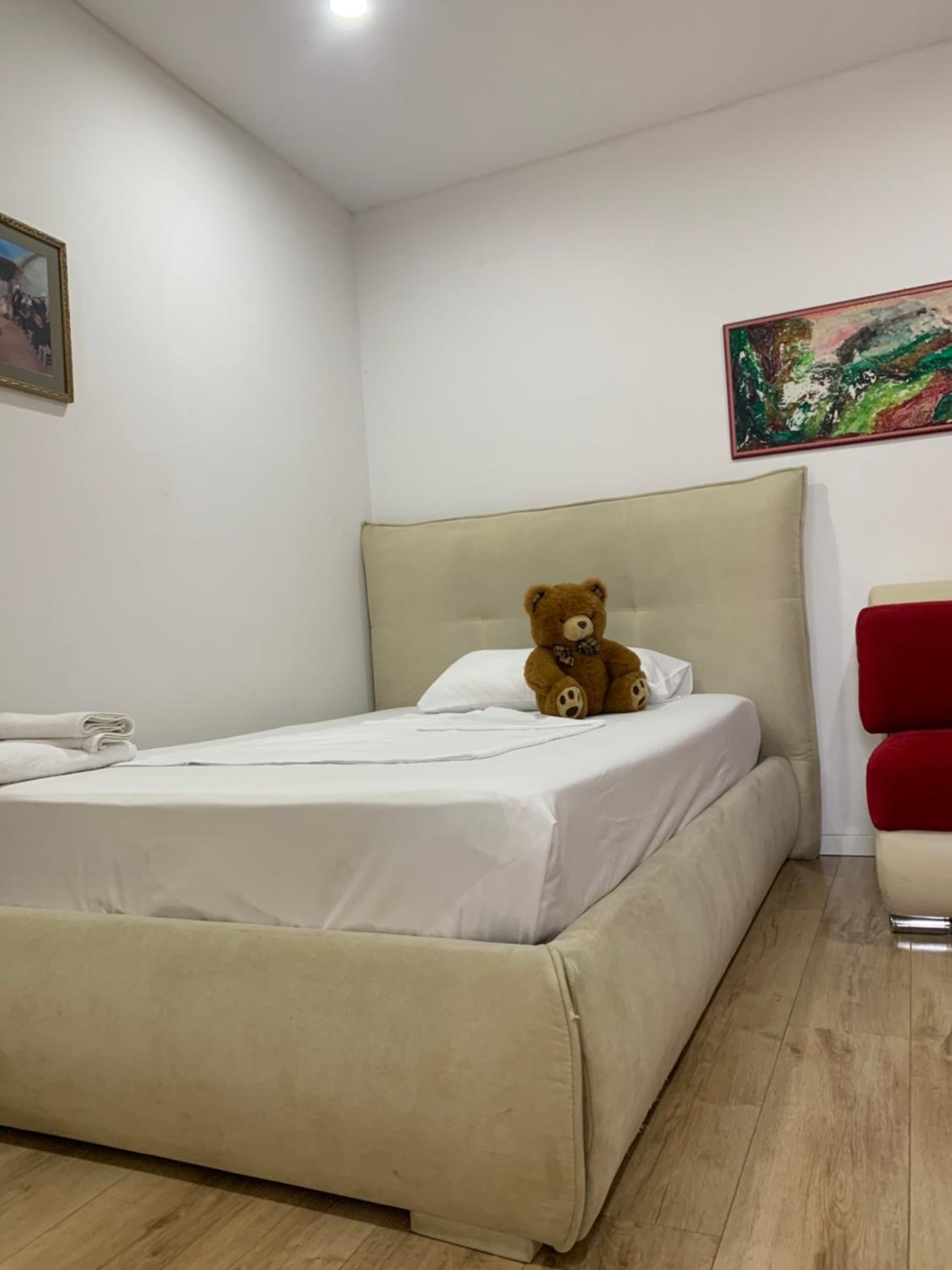 Central and cozy x4 Tirana Victoria Apartments 2