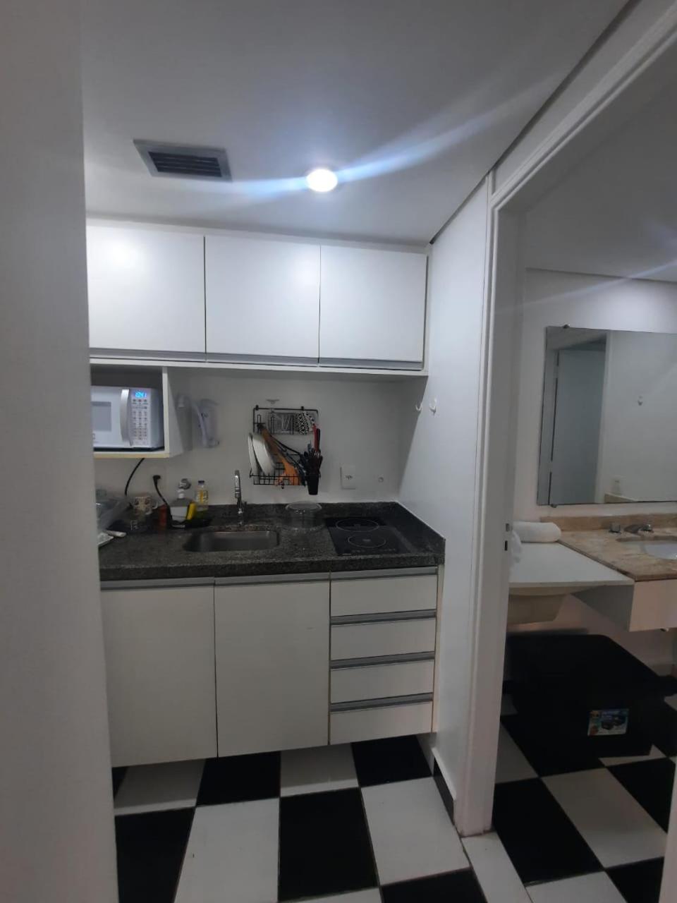 Flat Qi Ibirapuera São Paulo UH1116