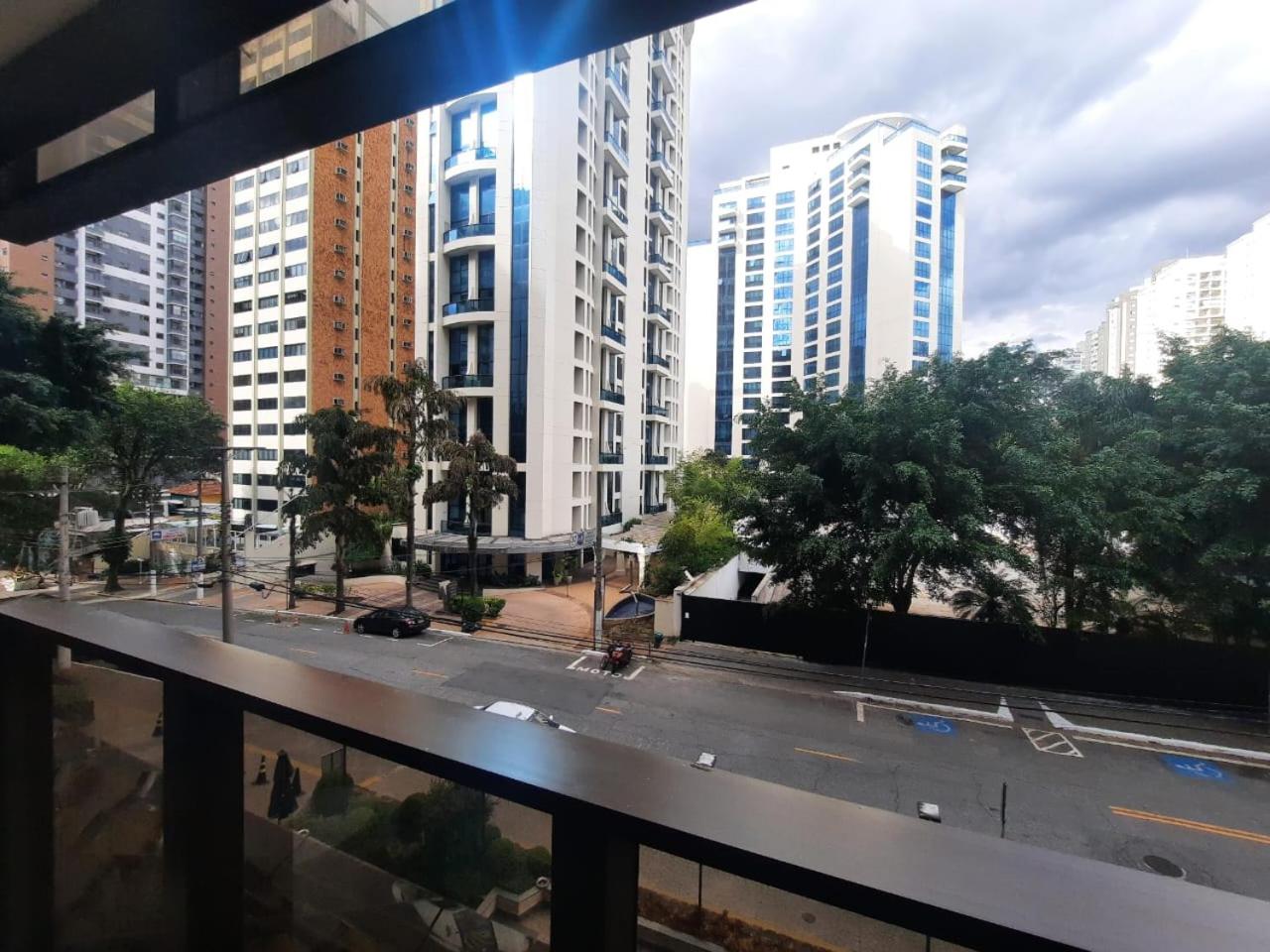 Flat Qi Ibirapuera São Paulo UH1116