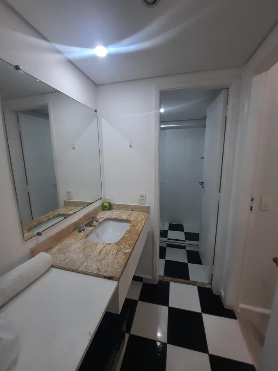 Flat Qi Ibirapuera São Paulo UH1116