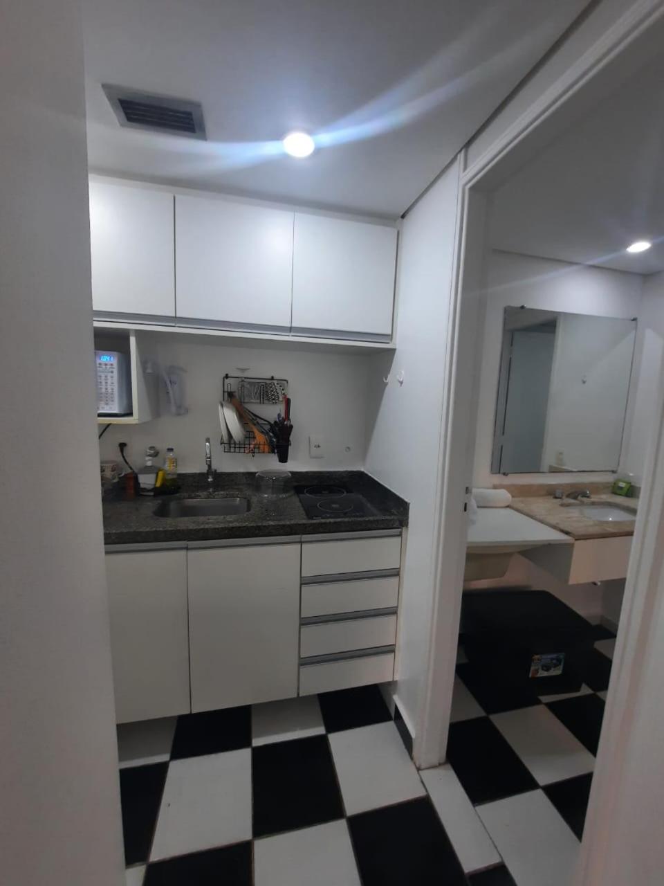 Flat Qi Ibirapuera São Paulo UH1116