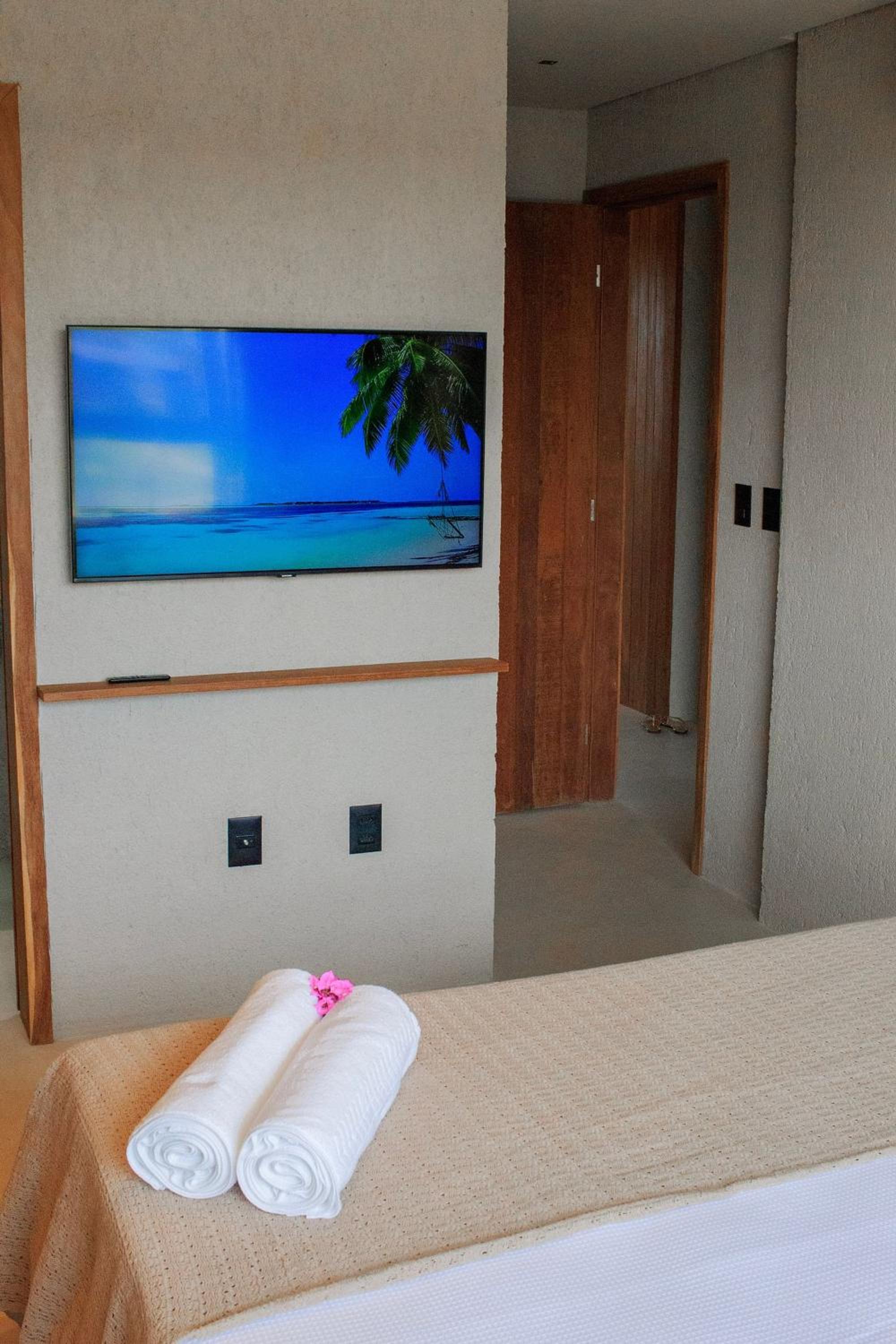 Casa AWA E07 - Milagres com Piscina à Beira-Mar