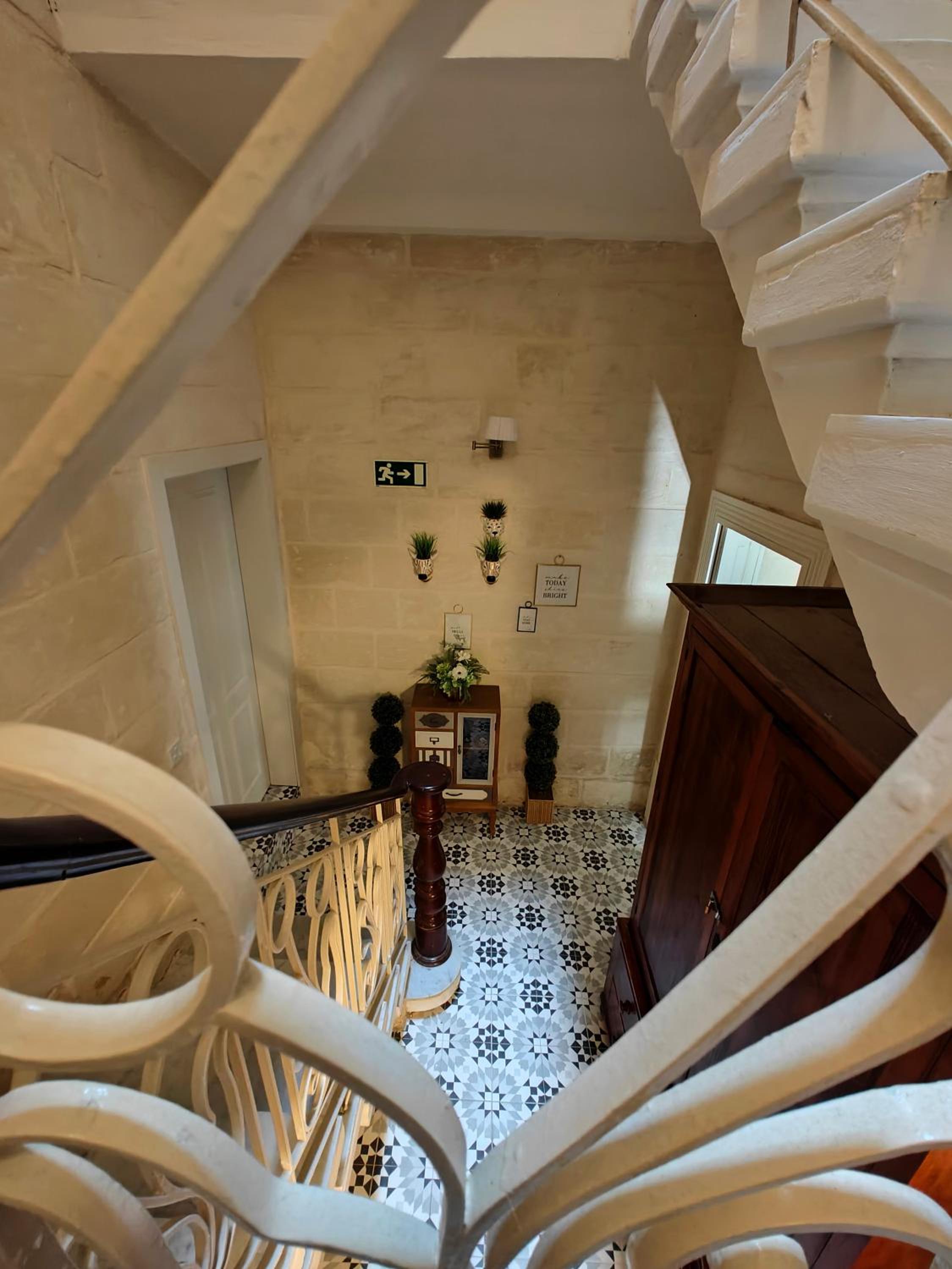 Kalkara 4 photo 2