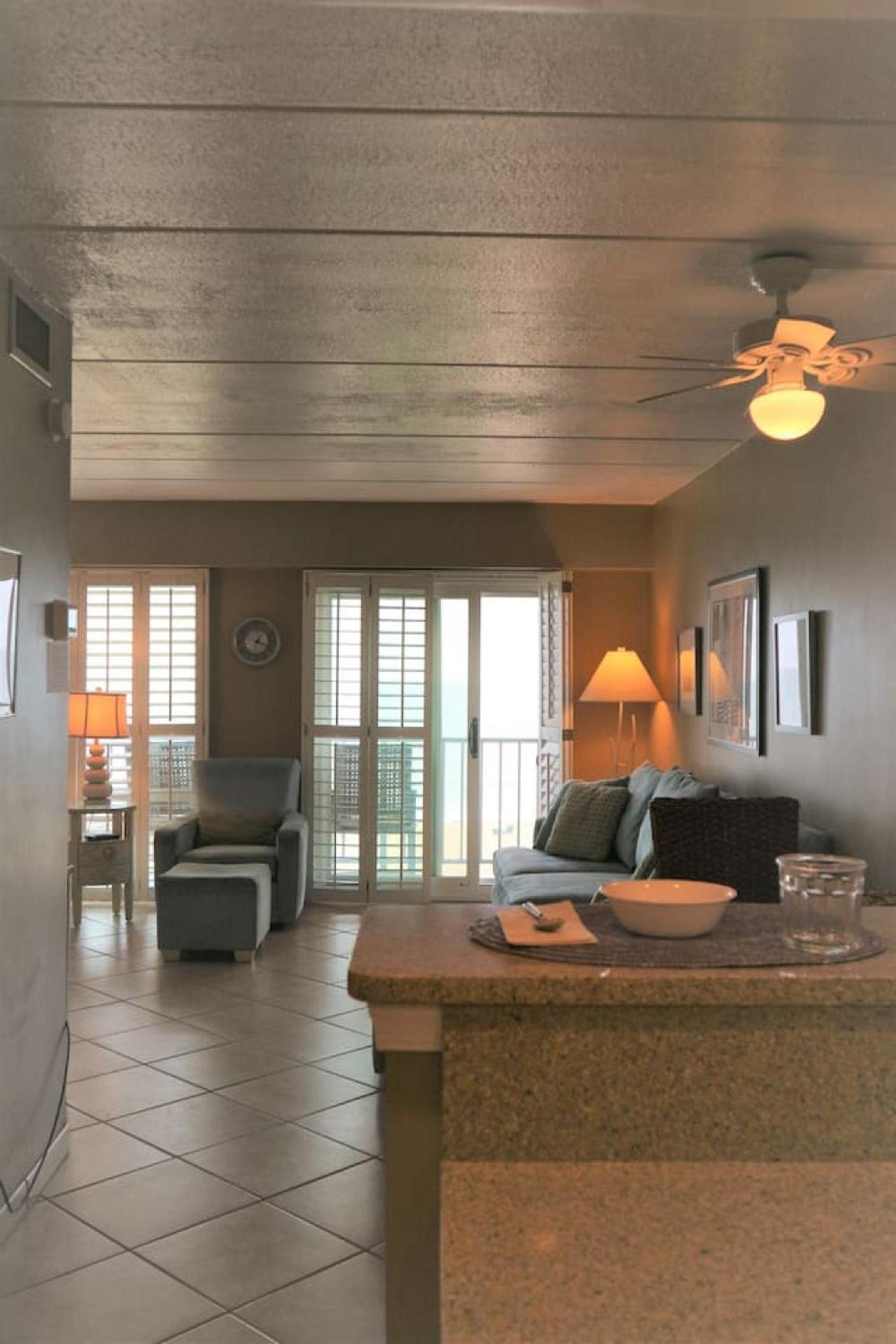 Ocean View Escape Studio Condo view 2