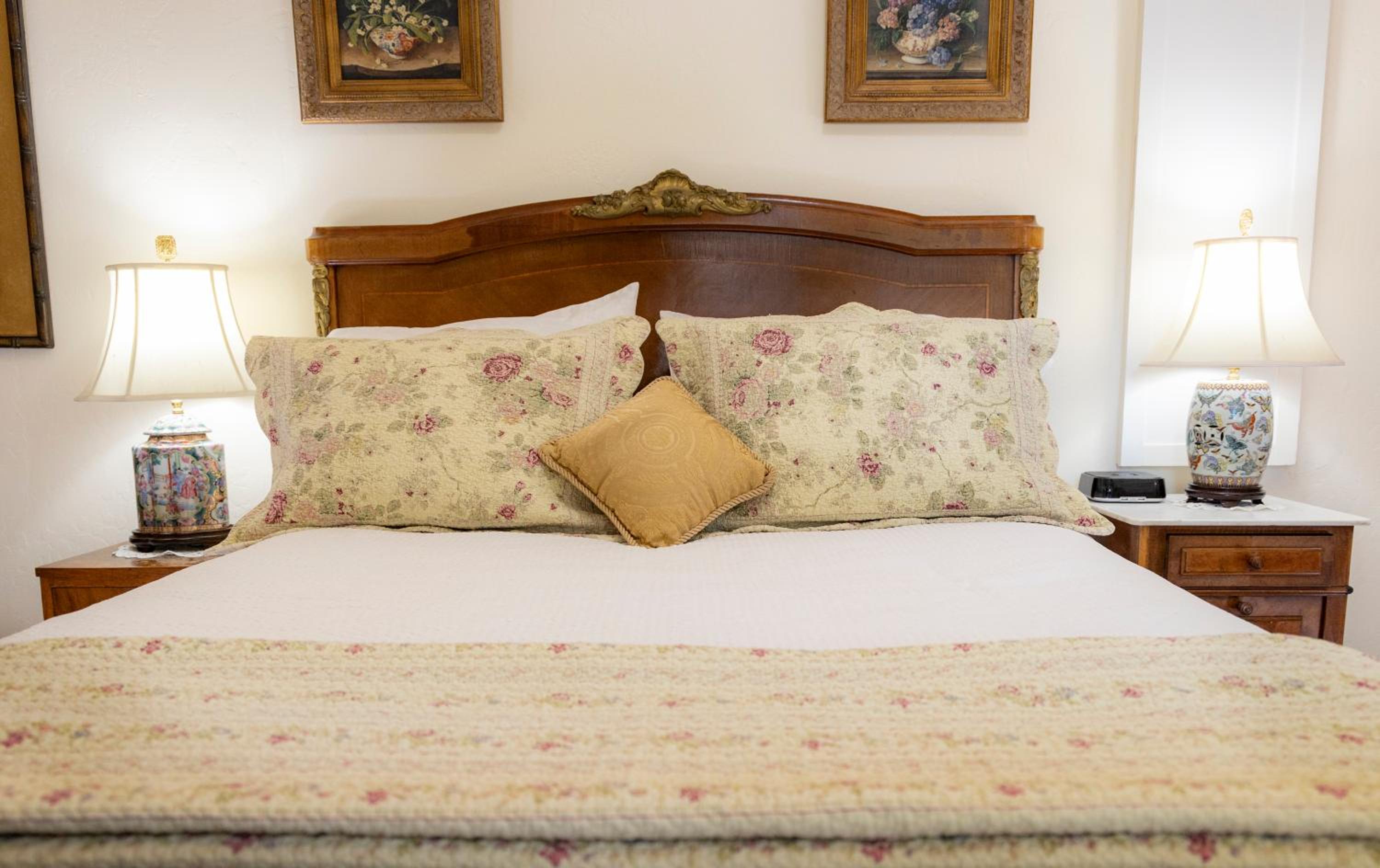 Weaverville Hotel