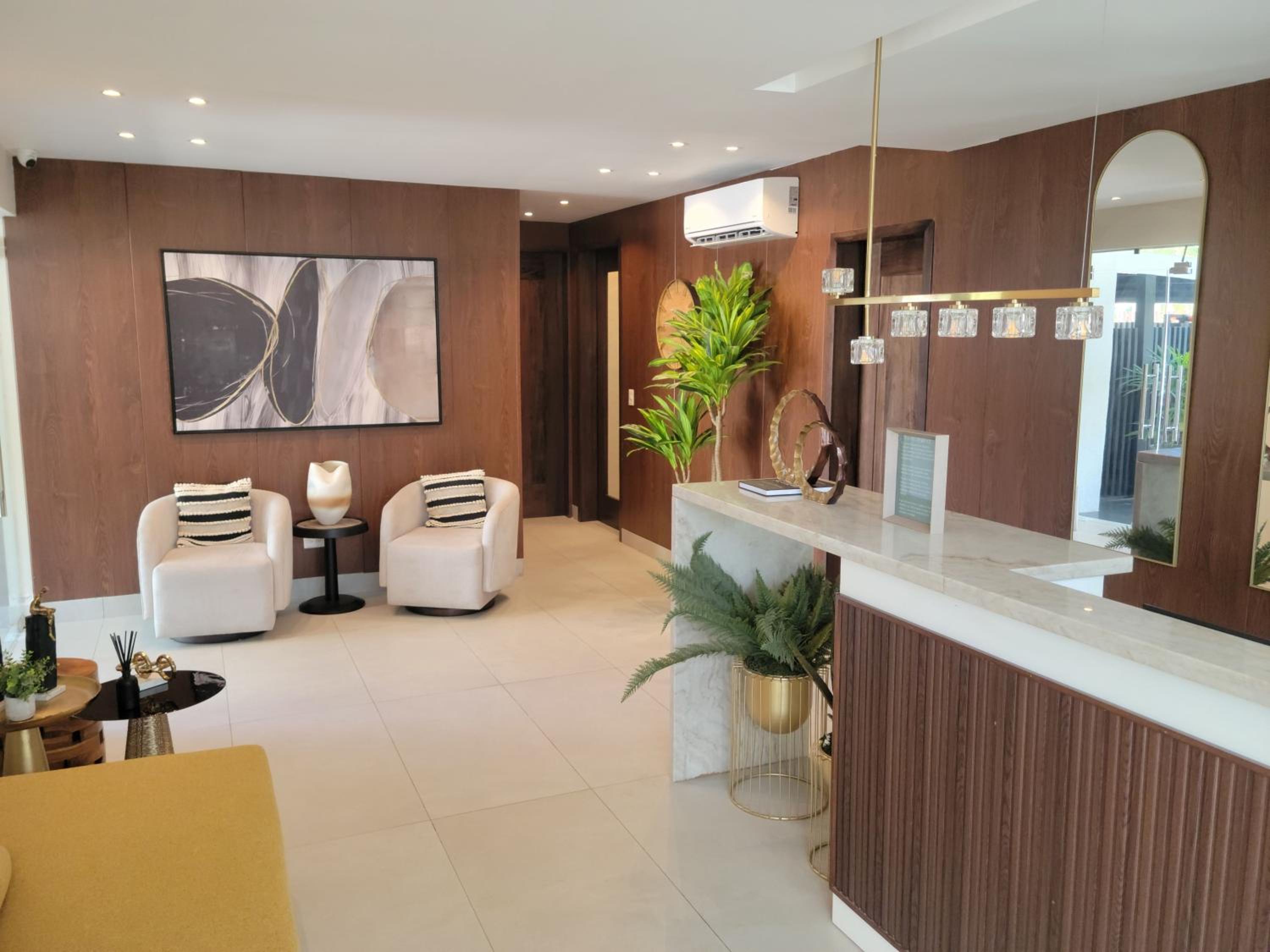Luxury Apartment Downtown