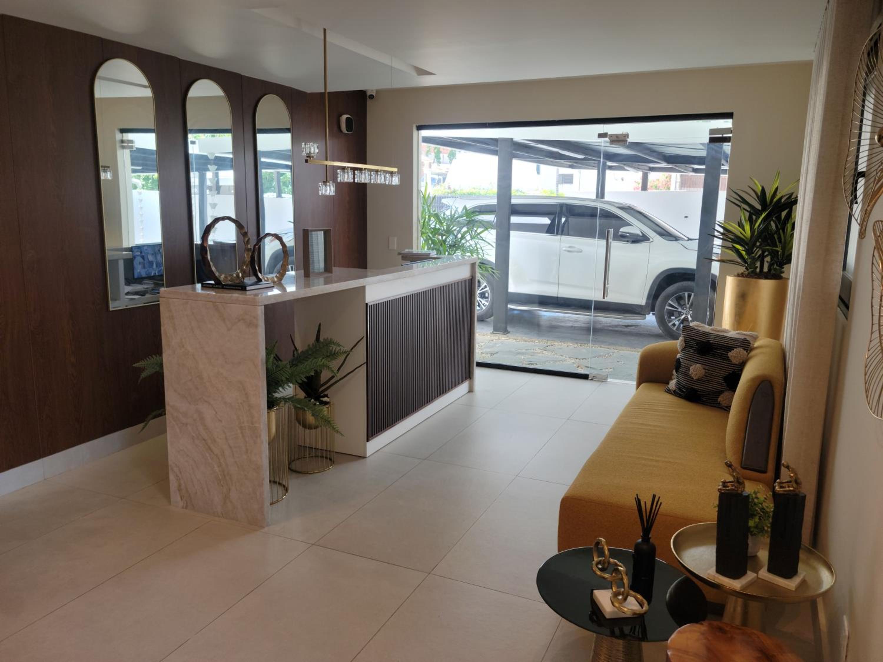 Luxury Apartment Downtown