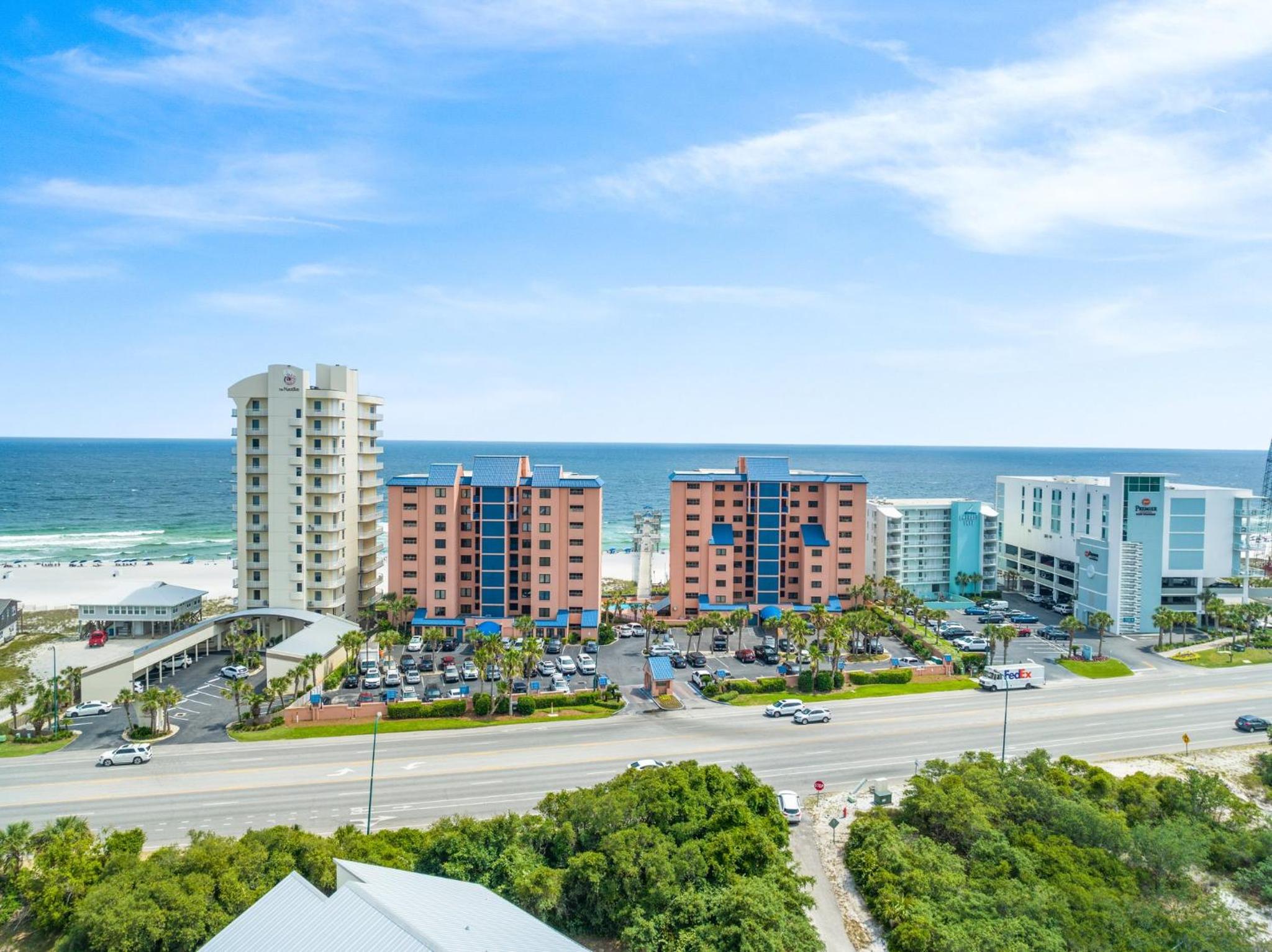 Hotel Four Seasons 704W - Image 1