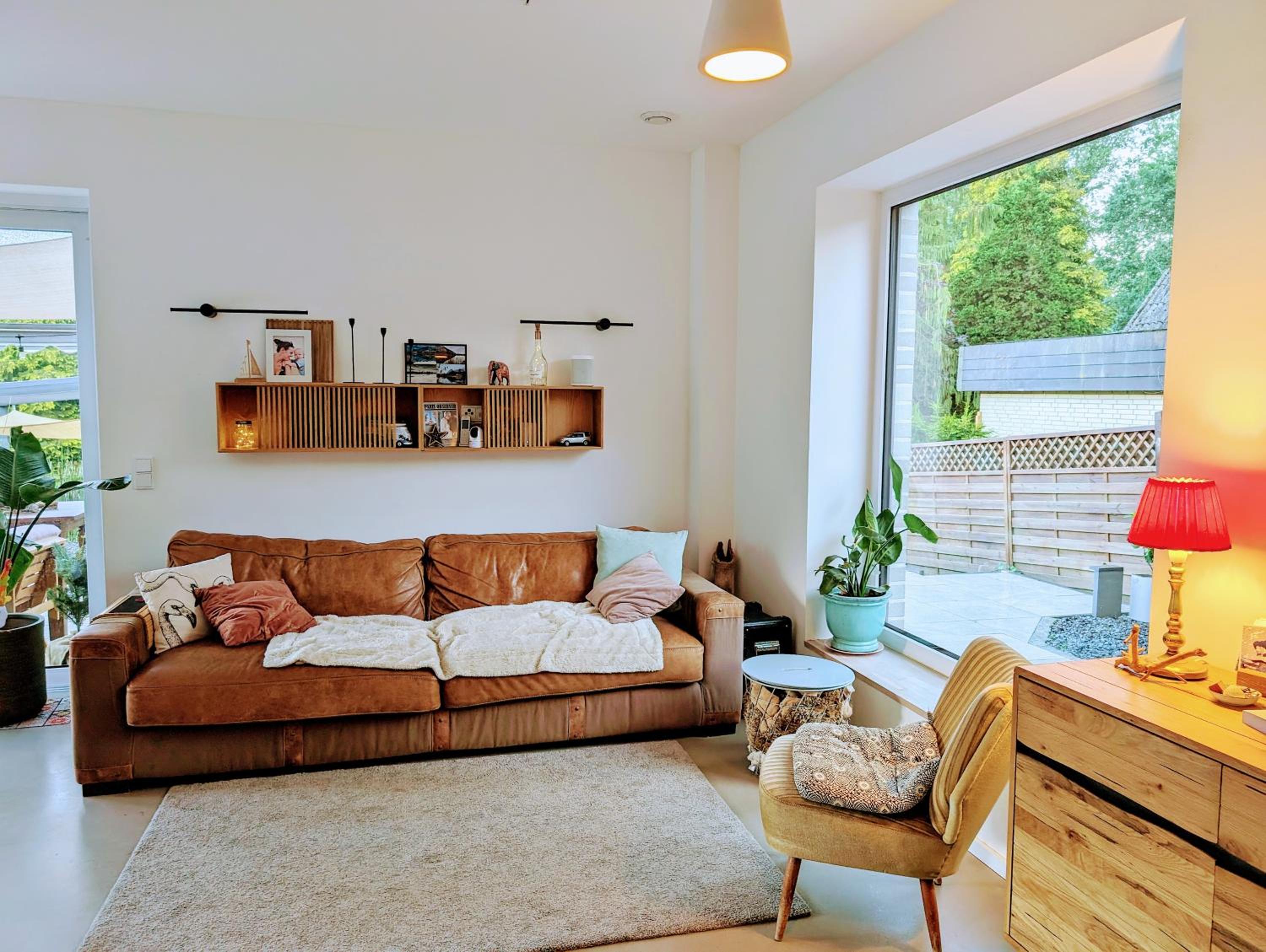 Architektenhaus mit Spielplatz, Sauna & Pool am Wald nahe Hamburg