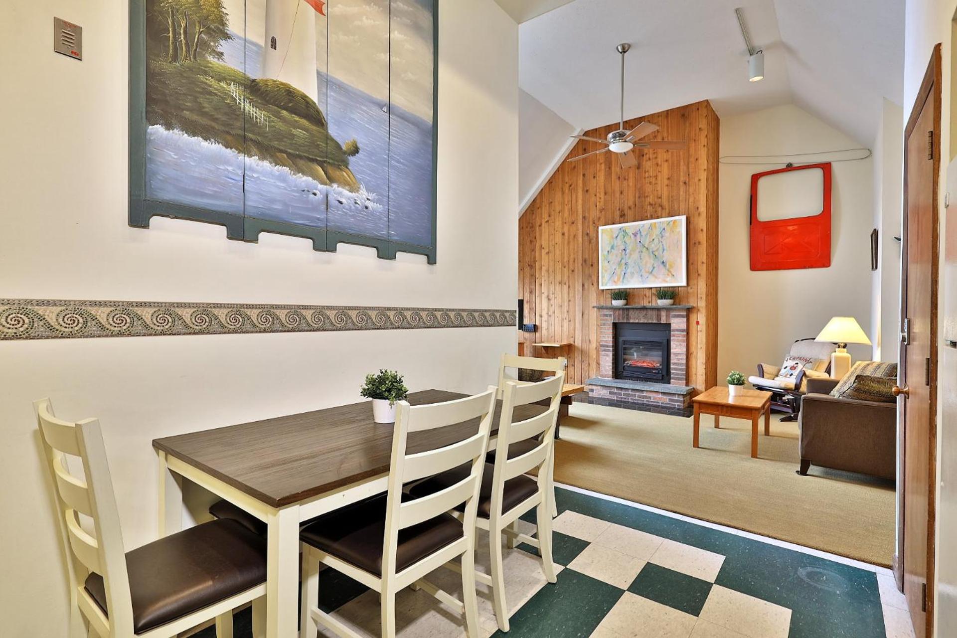 Loft, Top-Floor Mountain View 2BR-2BA at Mountain Green, Pool, Hot Tub, Shuttle