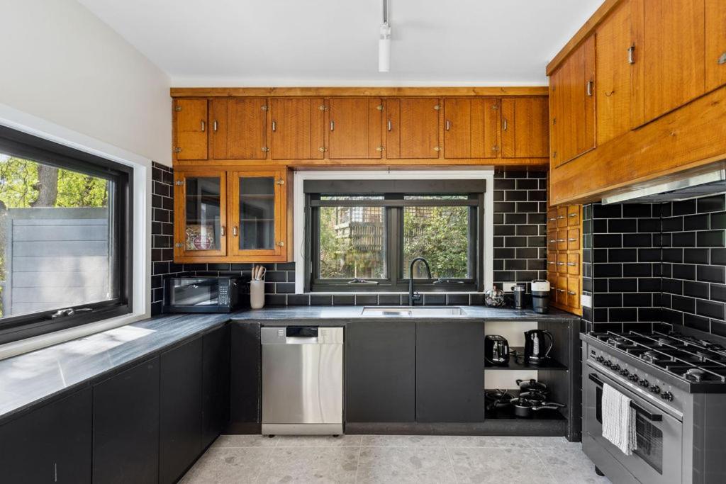 Warburton Stays Station Penthouse