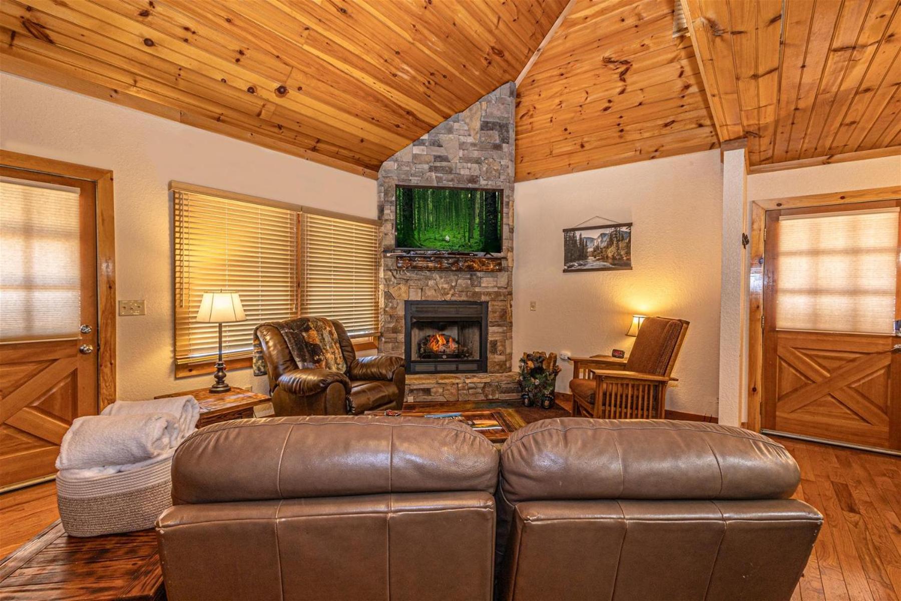 Dulce Mountain Cabin